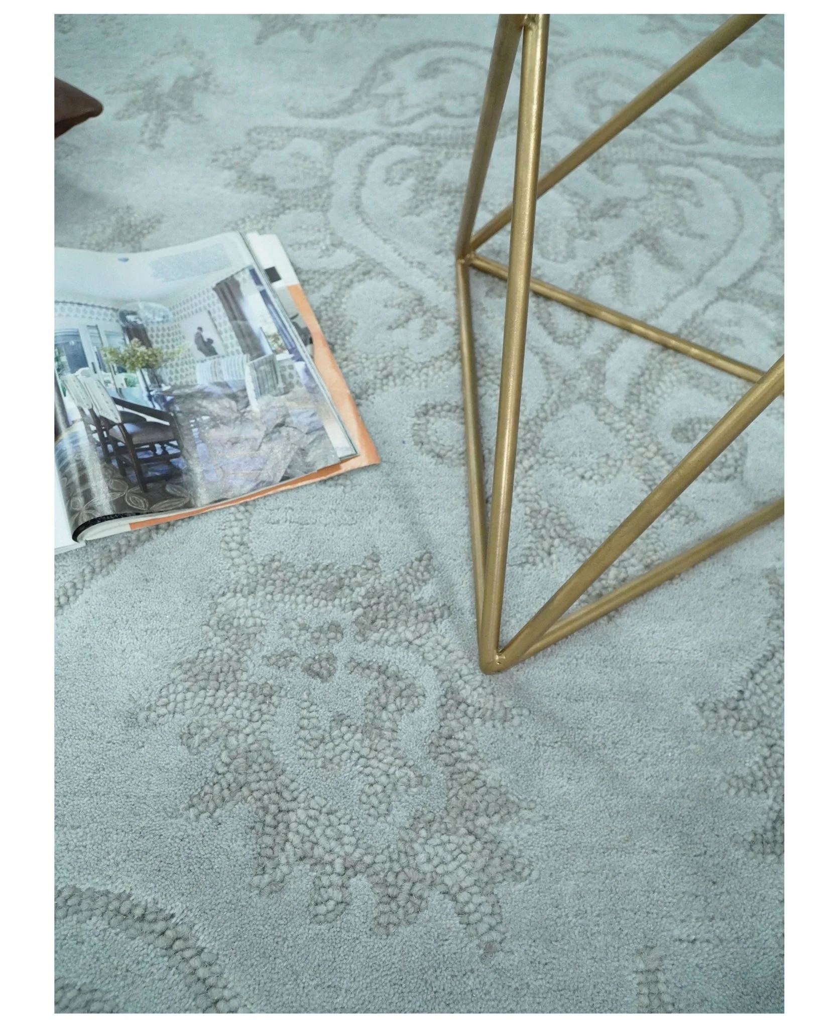 Contemporary Hand Tufted Silver and Blue Modern Wool Area Rug - Image 4