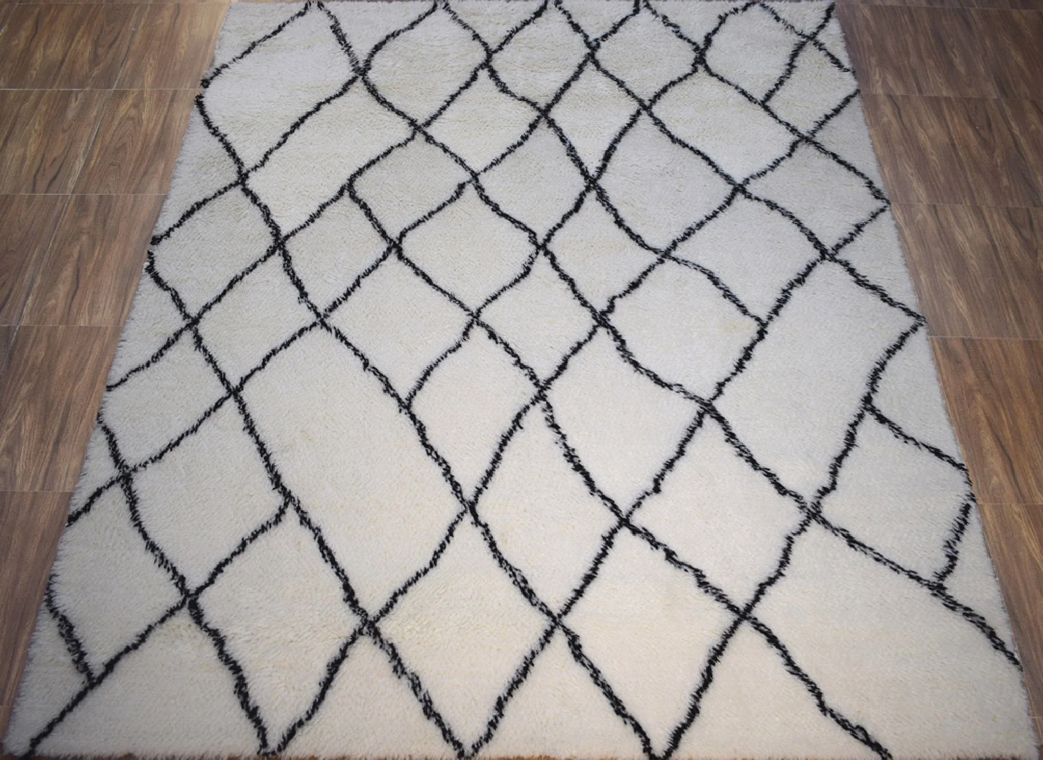 Contemporary Hand Woven Plus Moroccan Fine Wool Area Rug - Image 6