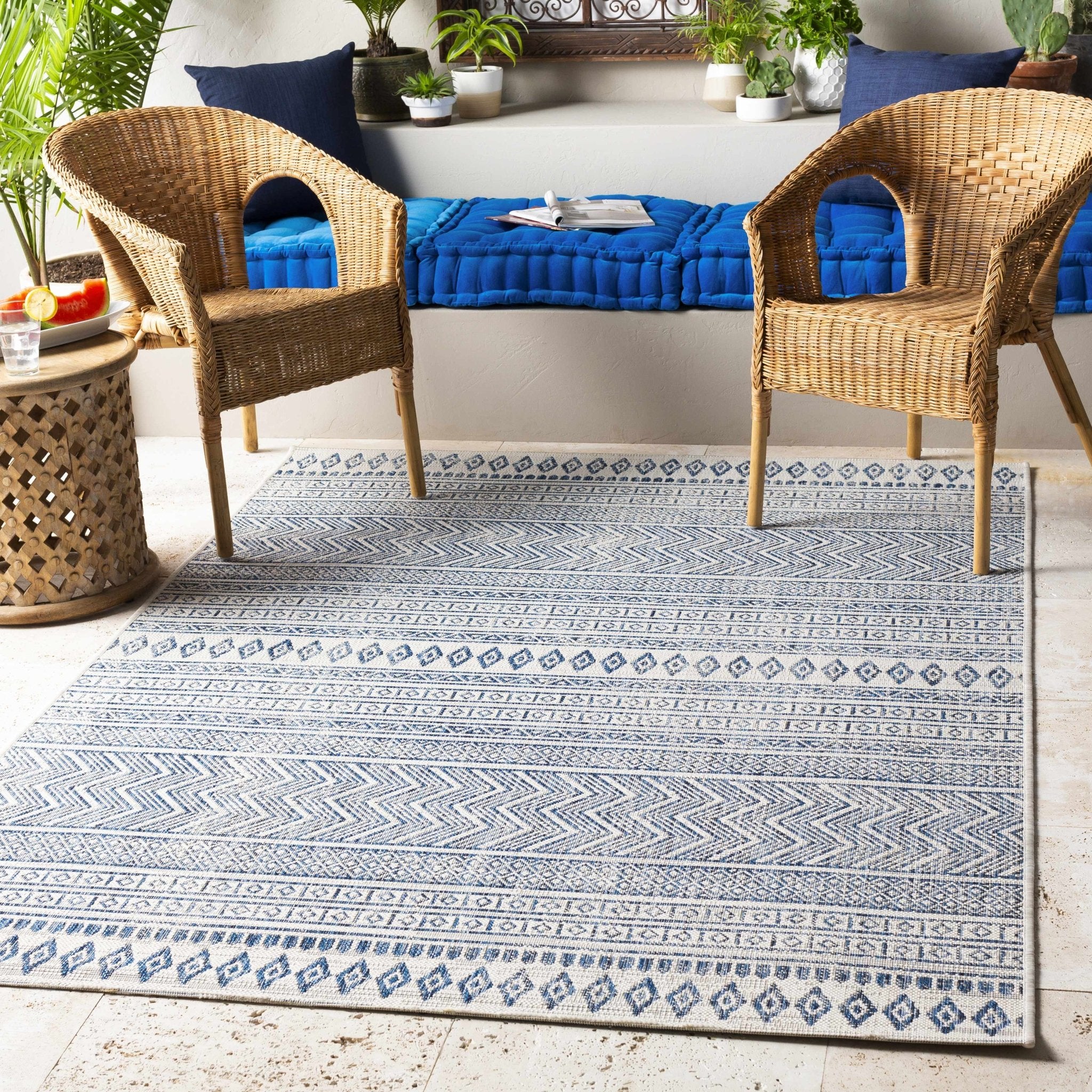 Traditional Contemporary Ivory and Blue Tribal Design Outdoor Area Rug - Image 2