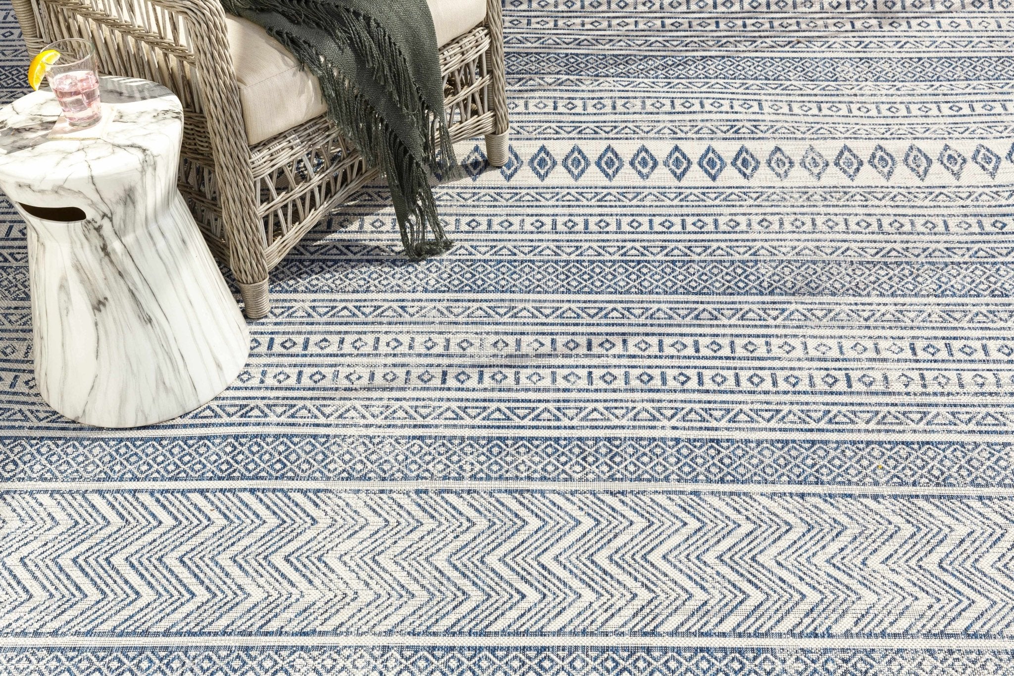 Traditional Contemporary Ivory and Blue Tribal Design Outdoor Area Rug - Image 8