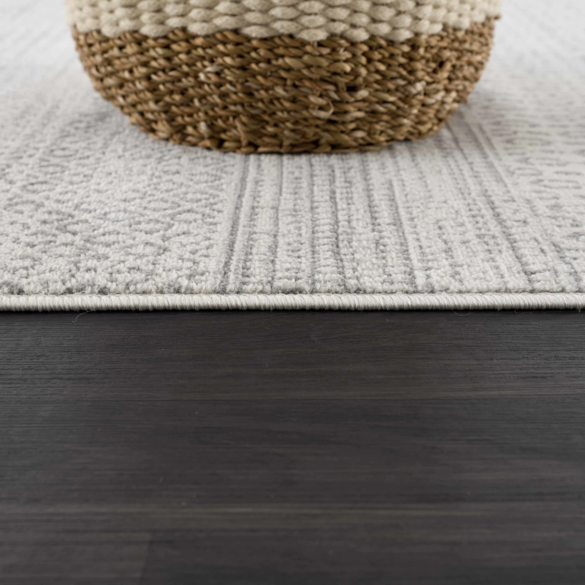 Contemporary Ivory and Gray Medium Pile Tribal Trellis Multi size Area Rug - Image 8