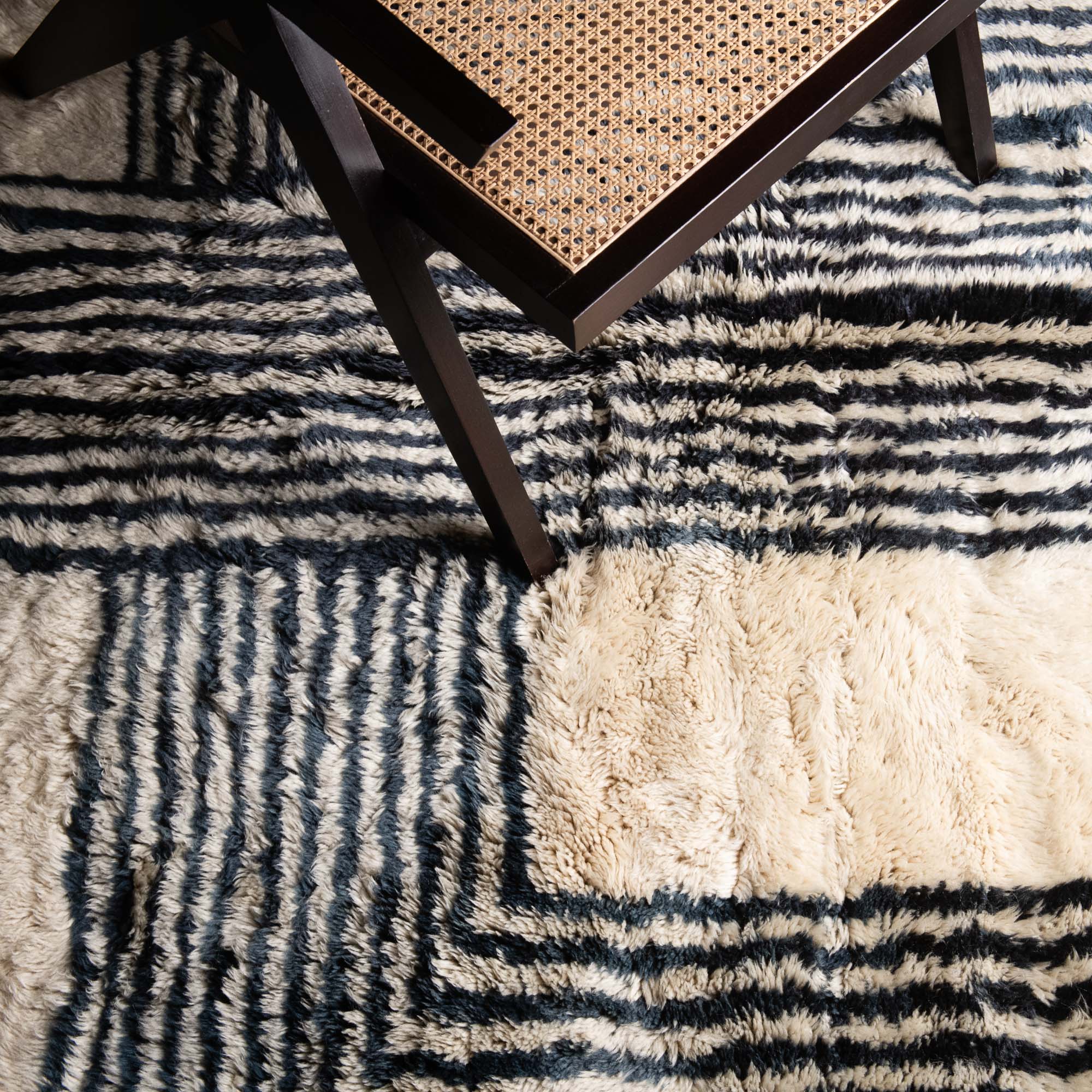 Contemporary Moroccan Beige And Blue Hand Knotted 8x10 Wool Rug - Image 7
