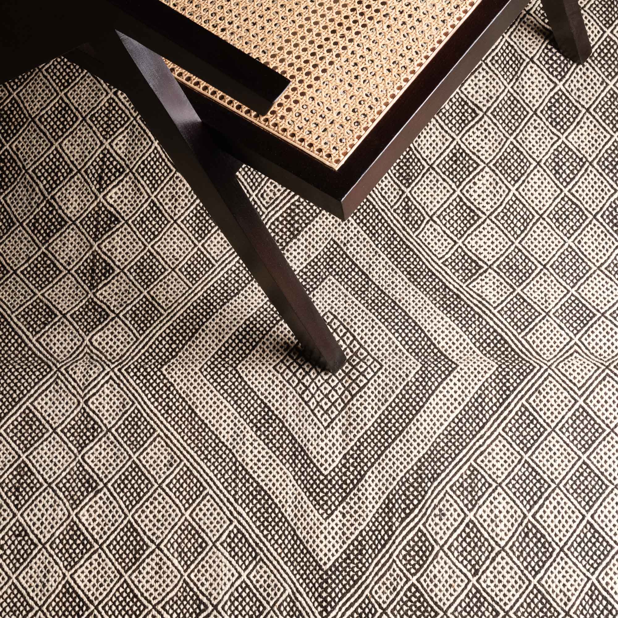 Contemporary Moroccan Black And White Hand Knotted 5x8 Wool Rug - Image 6