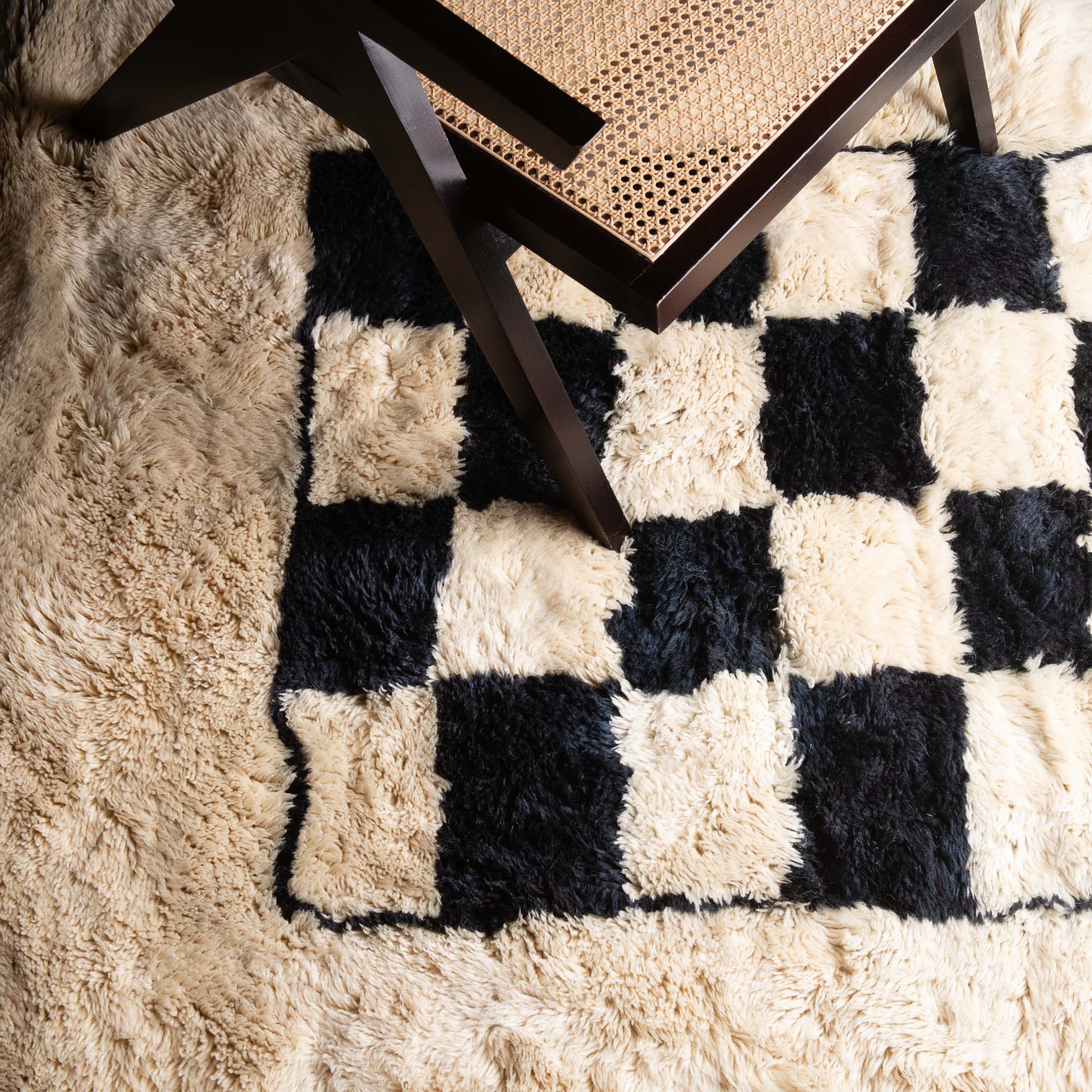 Contemporary Moroccan Black And White Hand Knotted 8x10 Wool Rug - Image 7