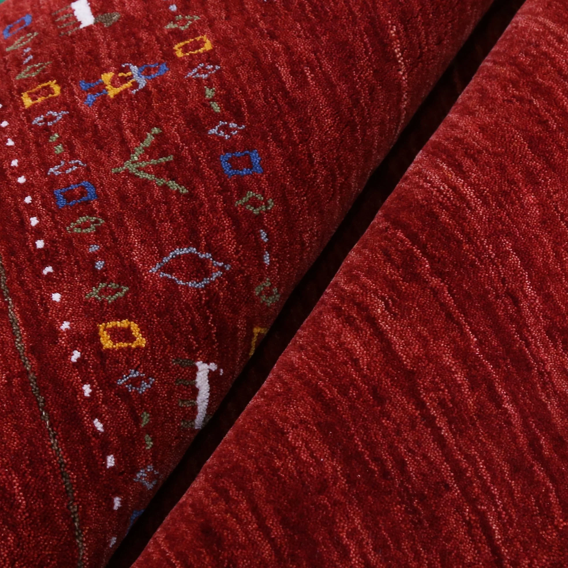 Contemporary Red Hand Loomed Wool Area Rug - Image 3