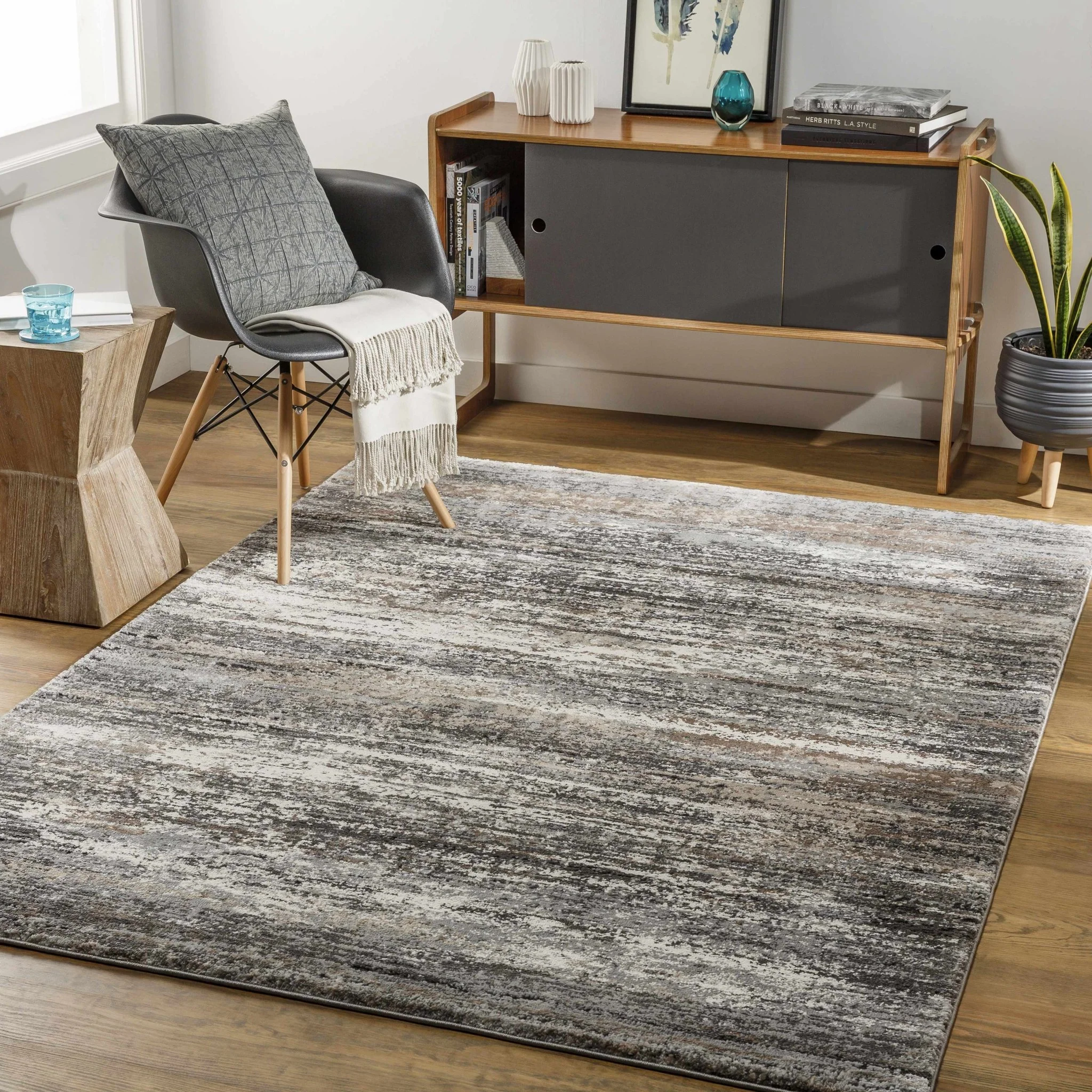 Contemporary Style Gray And Charcoal Machine Woven Area Rug - Image 4