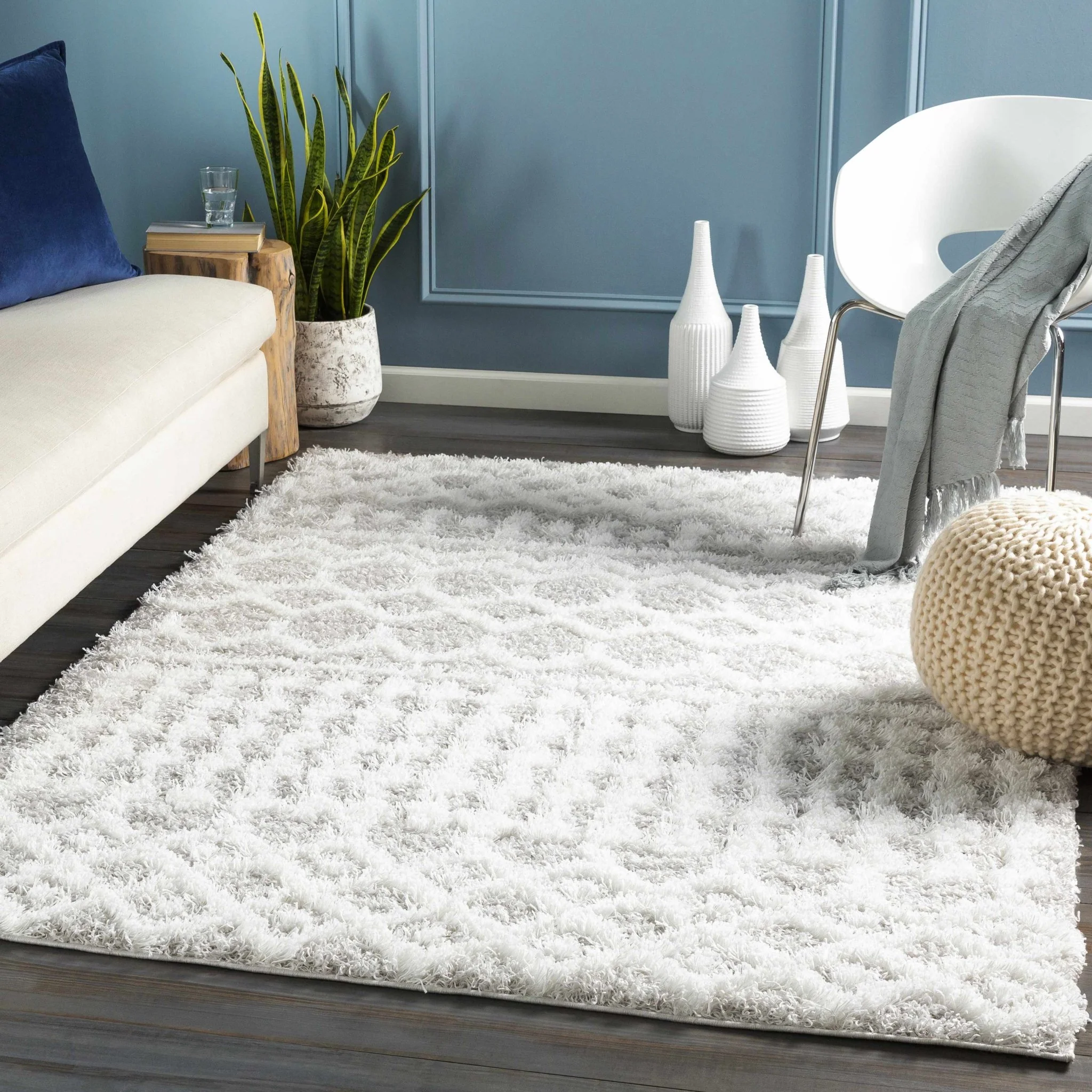Contemporary White and Gray Plush pile Tribal Design Area Rug - Image 3