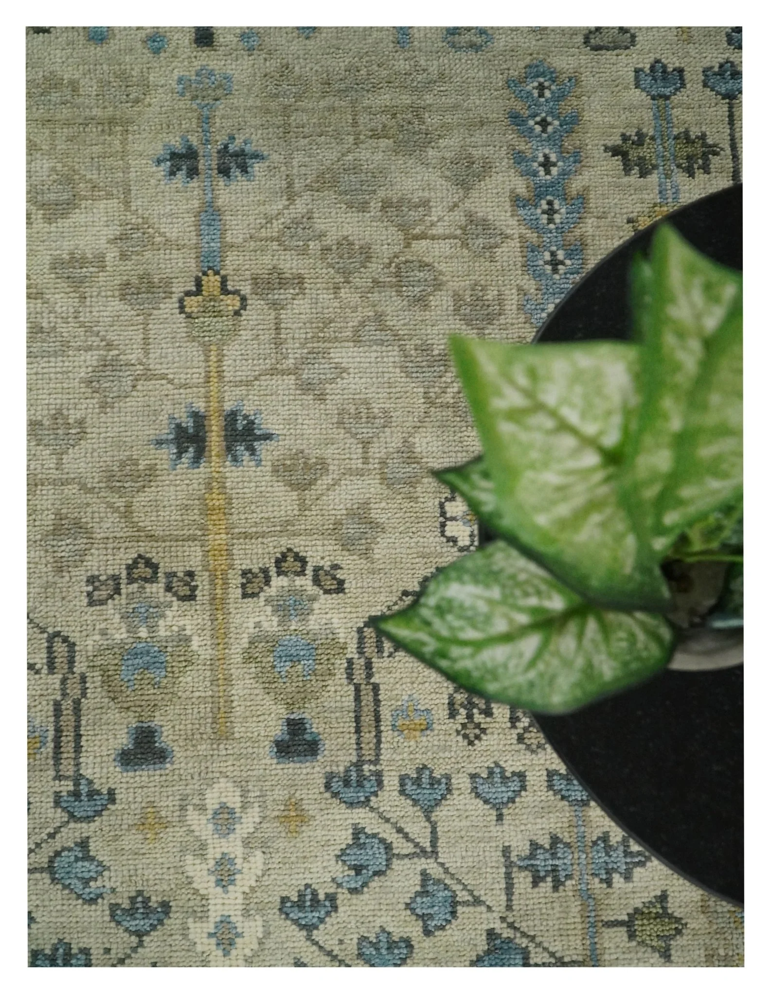 Tree of life Beige and Blue Traditional Hand Knotted Multi Size Wool Area Rug - Image 4