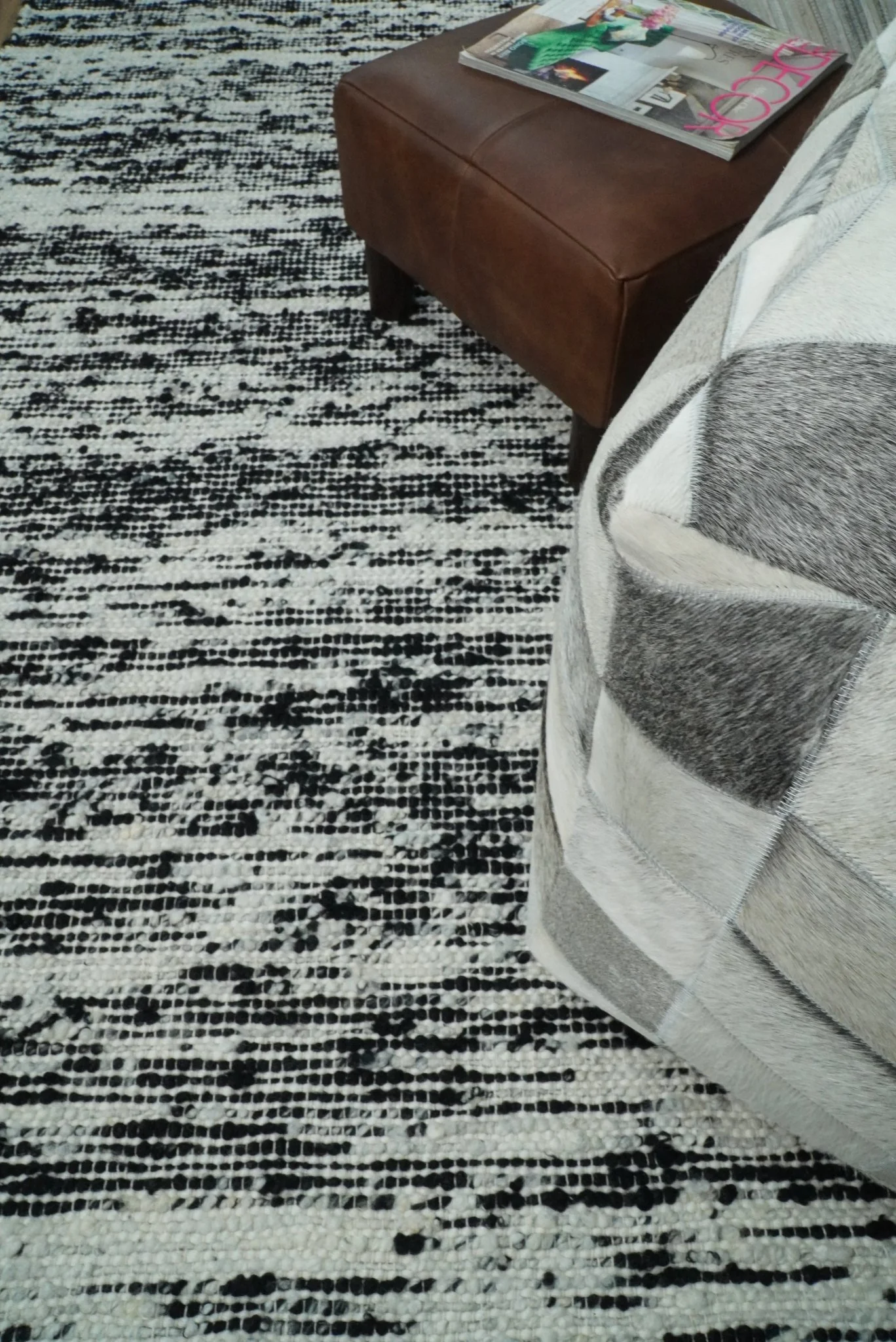 5x8 Hand Made Woolen Chunky and Soft Black and Ivory Area Rug | BER1 - Image 7
