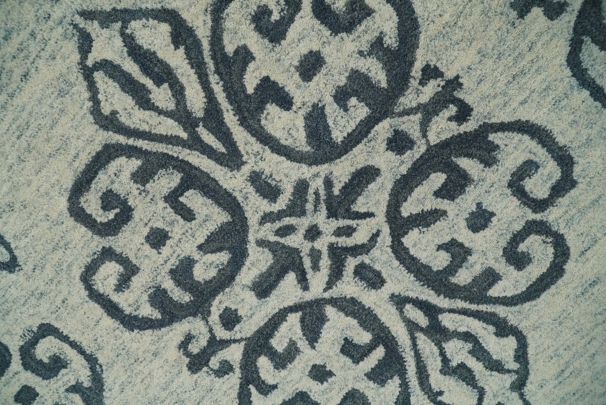 5x8 and 8x11 Hand-tufted Contemporary 100% Wool Modern Area Rug | TRD6375 - Image 4