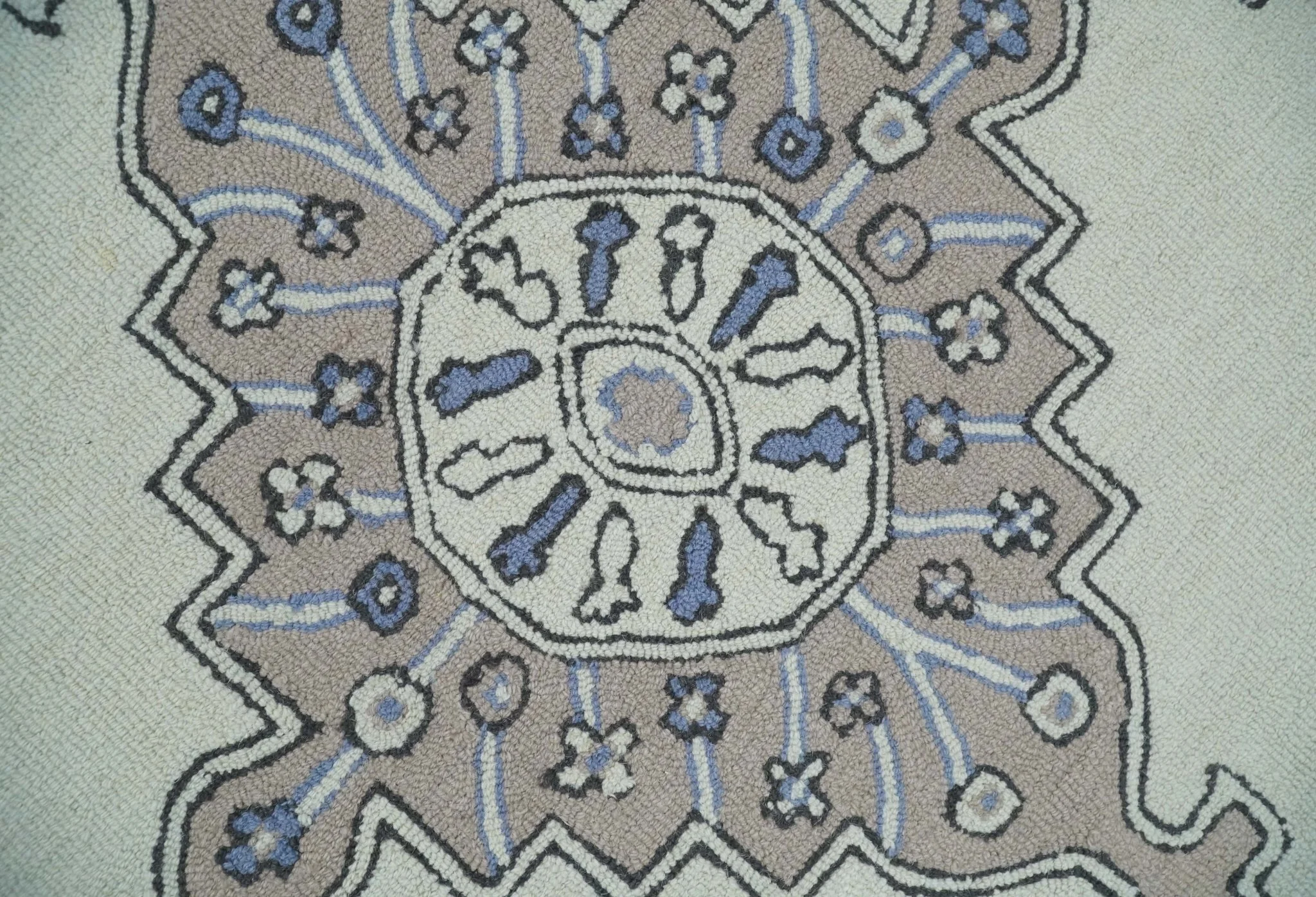 5x8, 6x9, 8x10 and 9x12 Ivory and Peach Persian Style Antique Oriental Tribal Hand Tufted Wool Area Rug |  TRI3 - Image 5