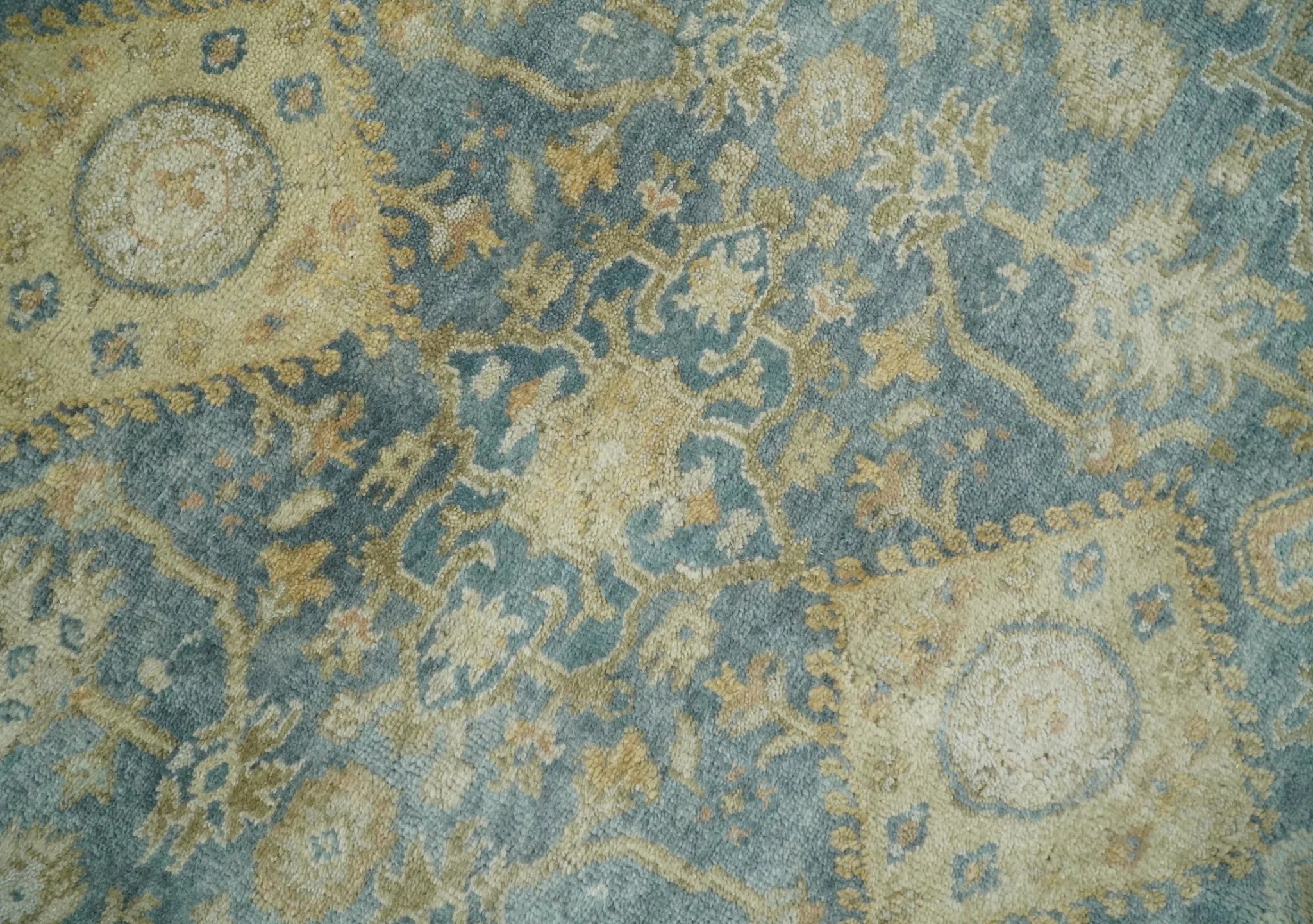 8x10 Fine Hand Knotted Teal and Beige Traditional Vintage Persian Style Mahal Antique Wool Rug | TRDCP496810 - Image 4