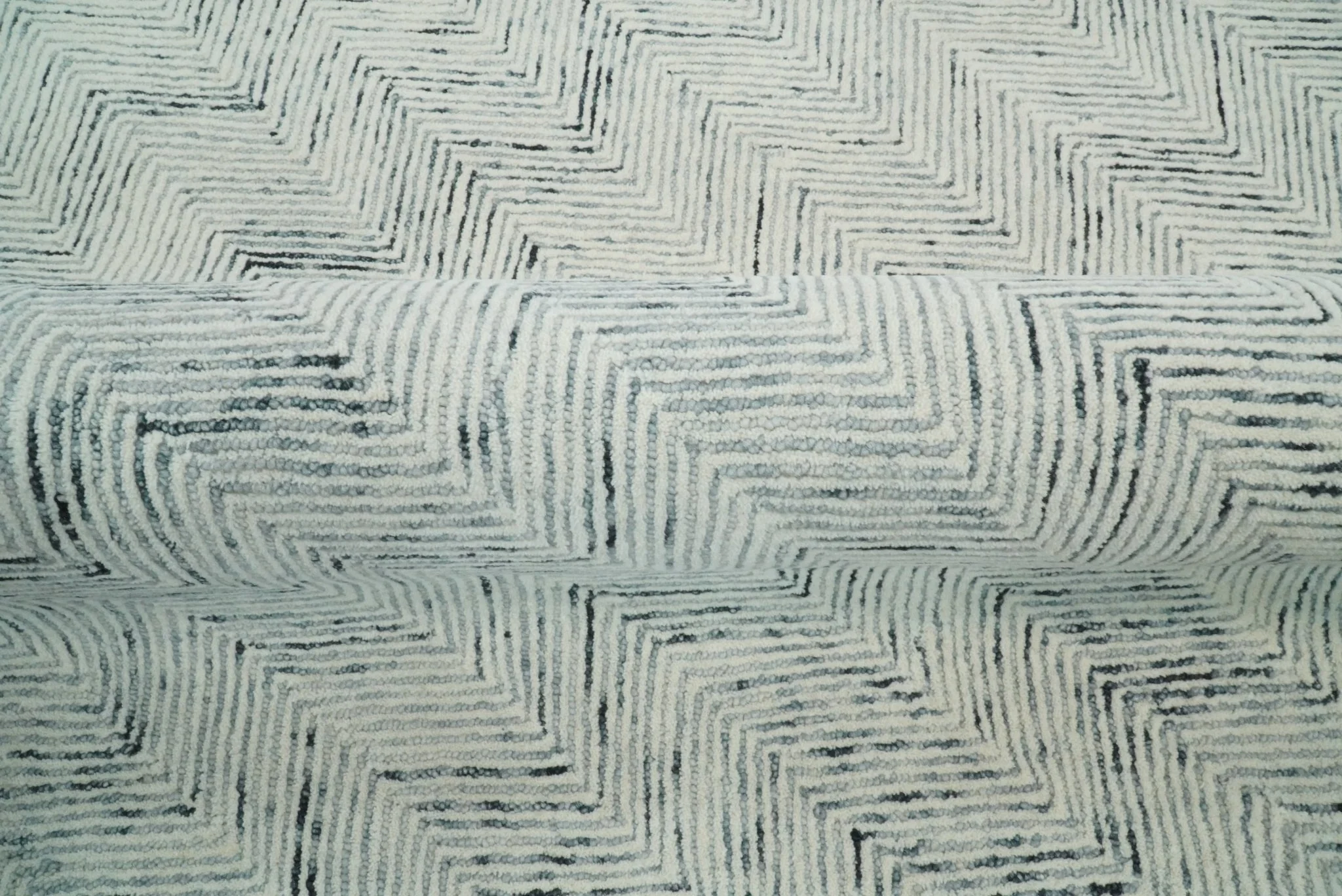 5x8 and 8x10 Hand Made Woolen Modern Blue and Ivory Area Rug | EVE001 - Image 9