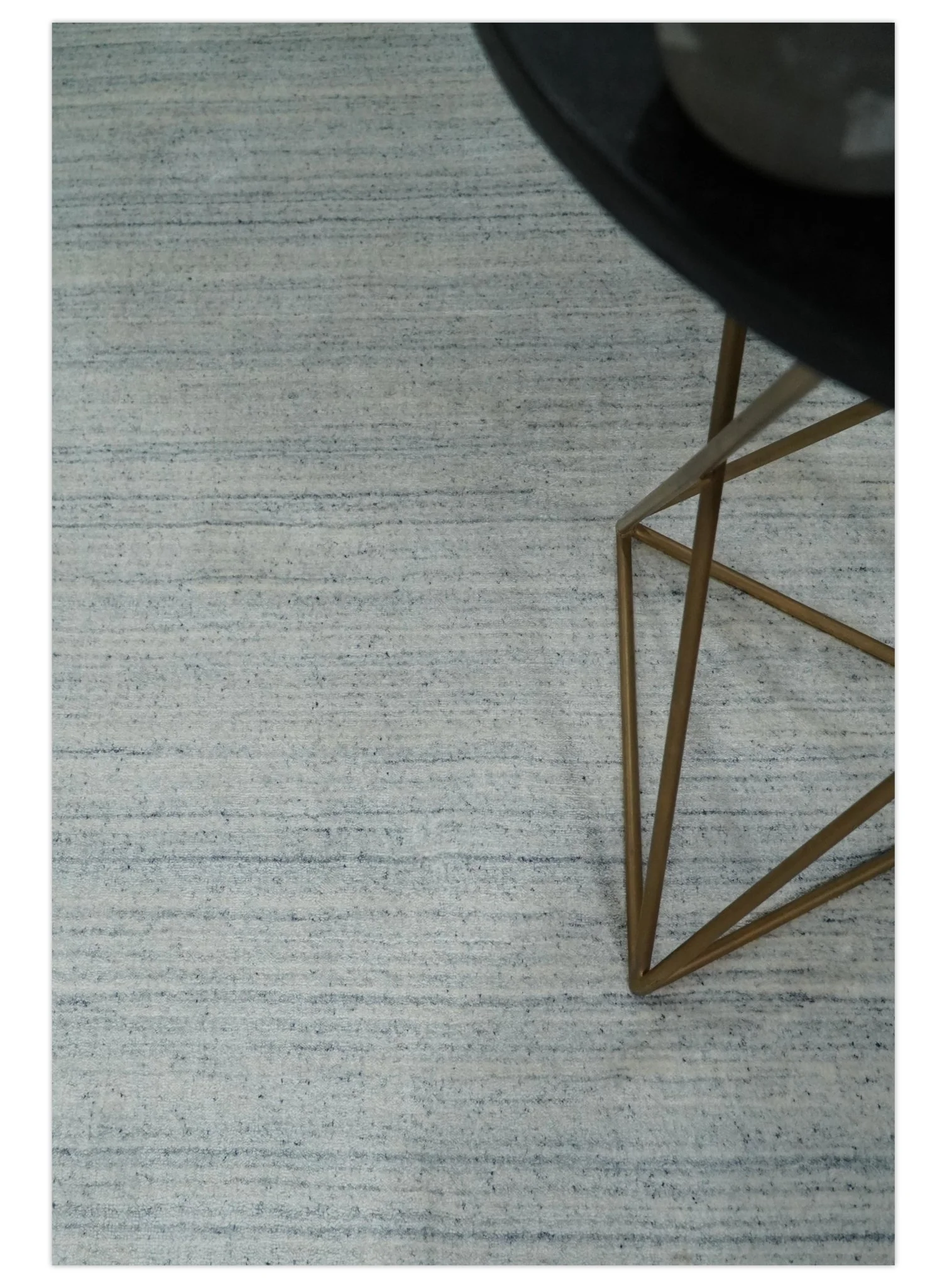 Solid Silver and White Scandinavian 5x7 Blended Wool Flatwoven Area Rug | HL22 - Image 2