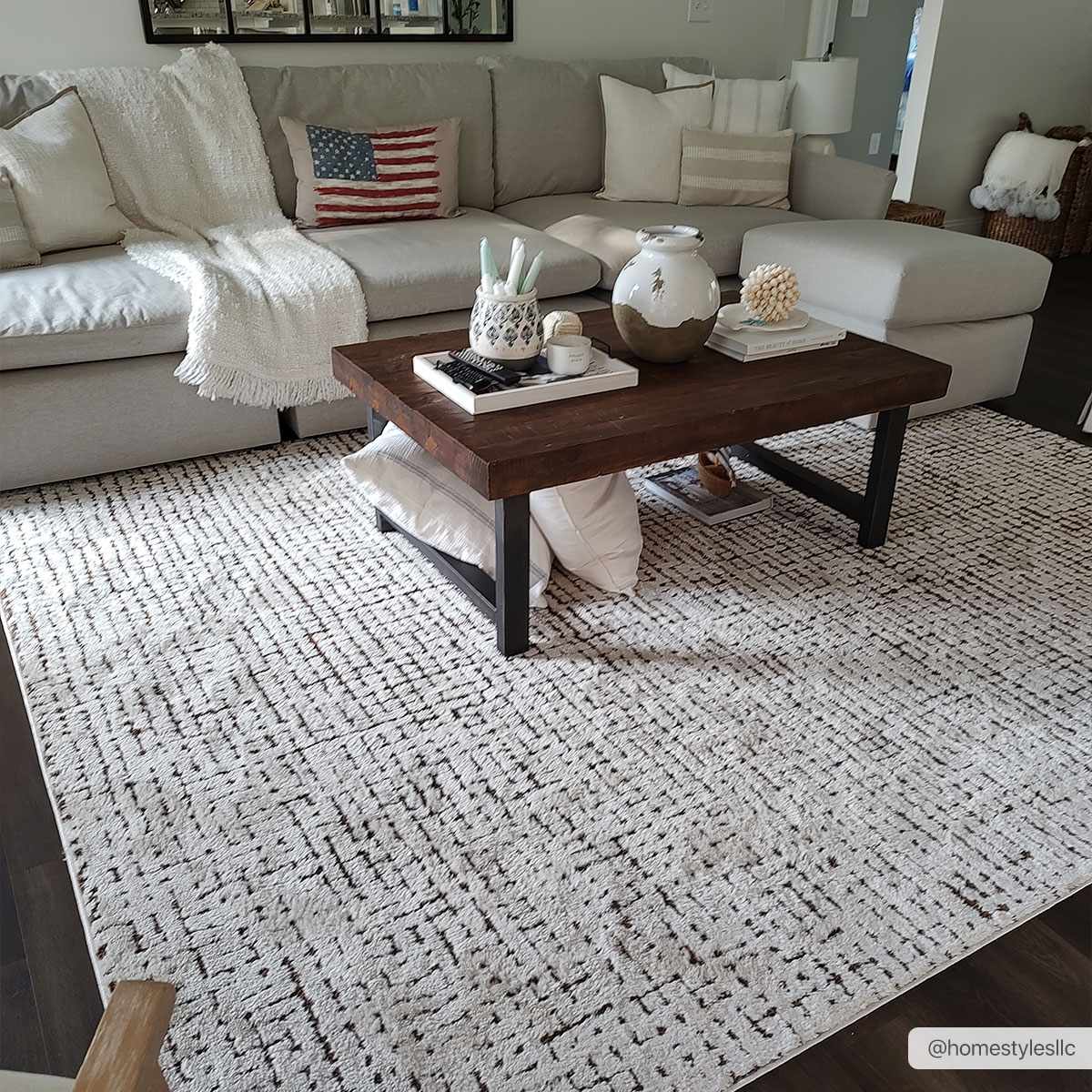 Cream & Black Grid Plush Rug - Image 10