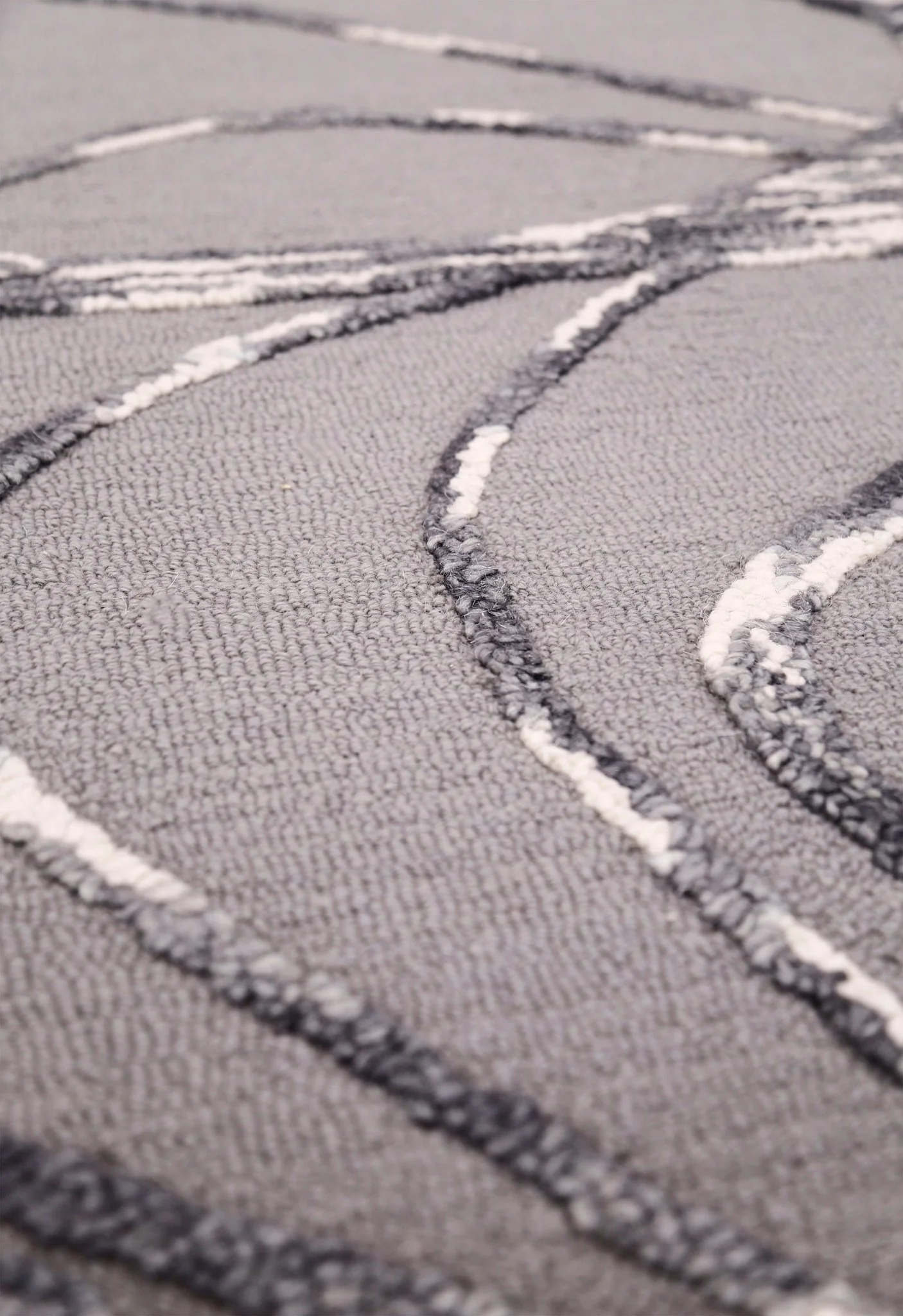 Gem Curved Stripes Gray Hand Tufted 5x5 Wool Area Rug - Image 7