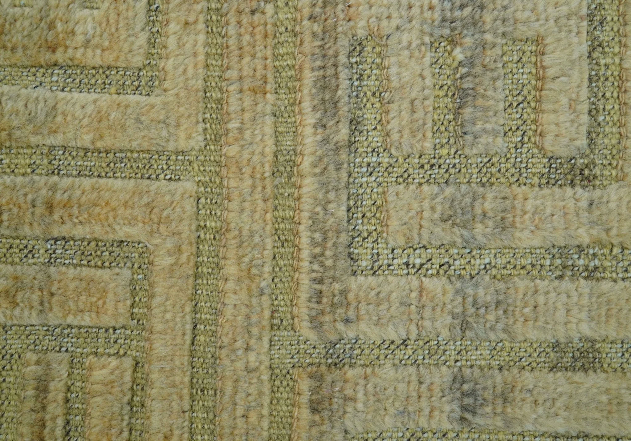 Custom Made Contemporary Design Gray And Wheat Hand knotted wool Area Rug - Image 3