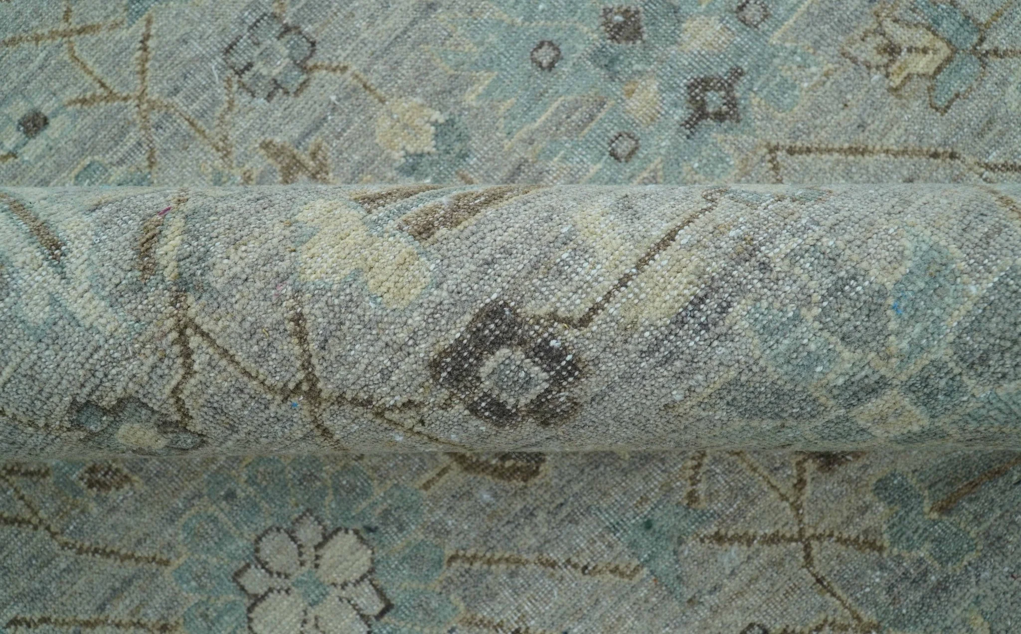Distressed and Blue Silver Hand Knotted Traditional Wool Area Rug - Image 9