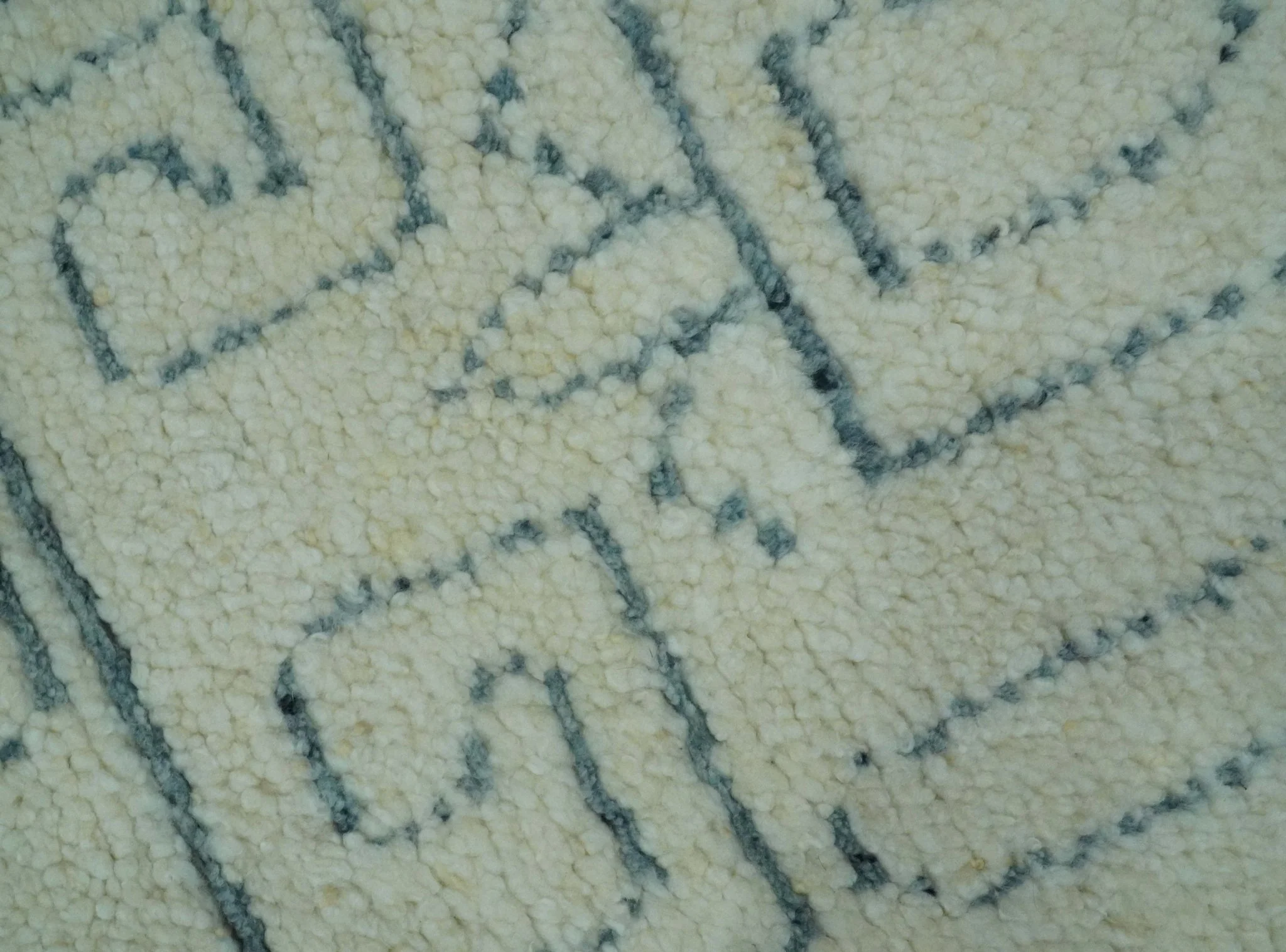 Custom Made Ivory, Beige and Gray Maze Design Hand knotted wool Area Rug - Image 5
