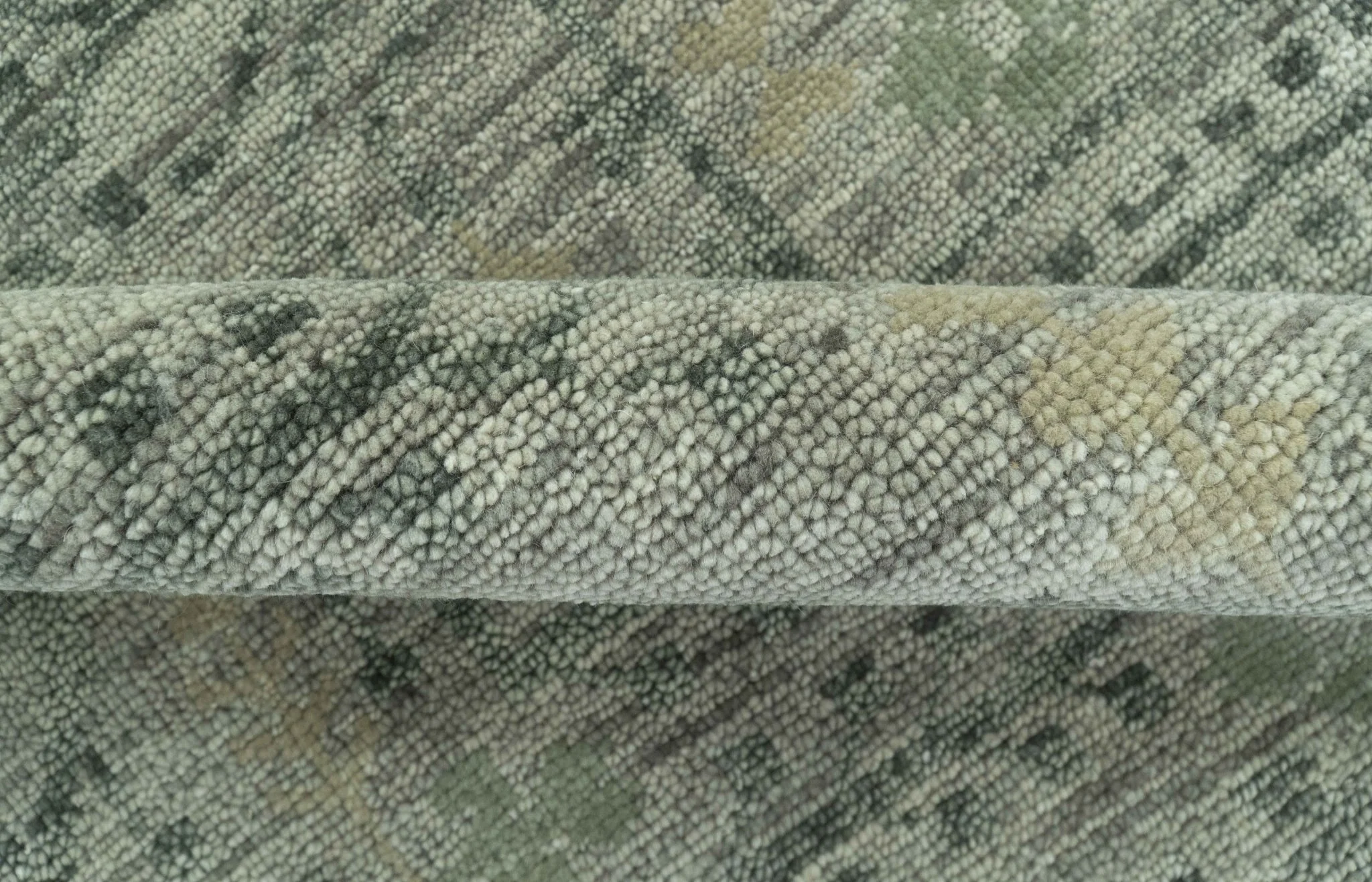 Custom Made Rug Modern Transitional Design Beige And Green Hand Knotted wool - Image 5