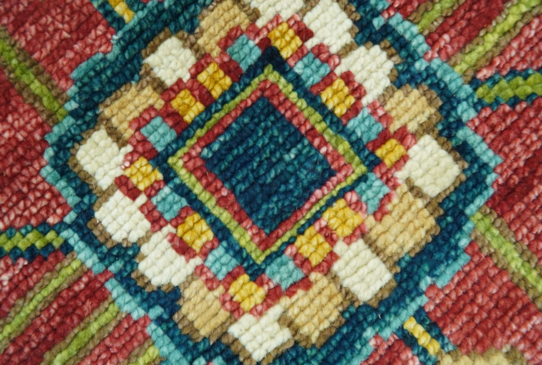 Custom Made Traditional Heriz Red And Ivory Hand Knotted Wool Rug - Image 9
