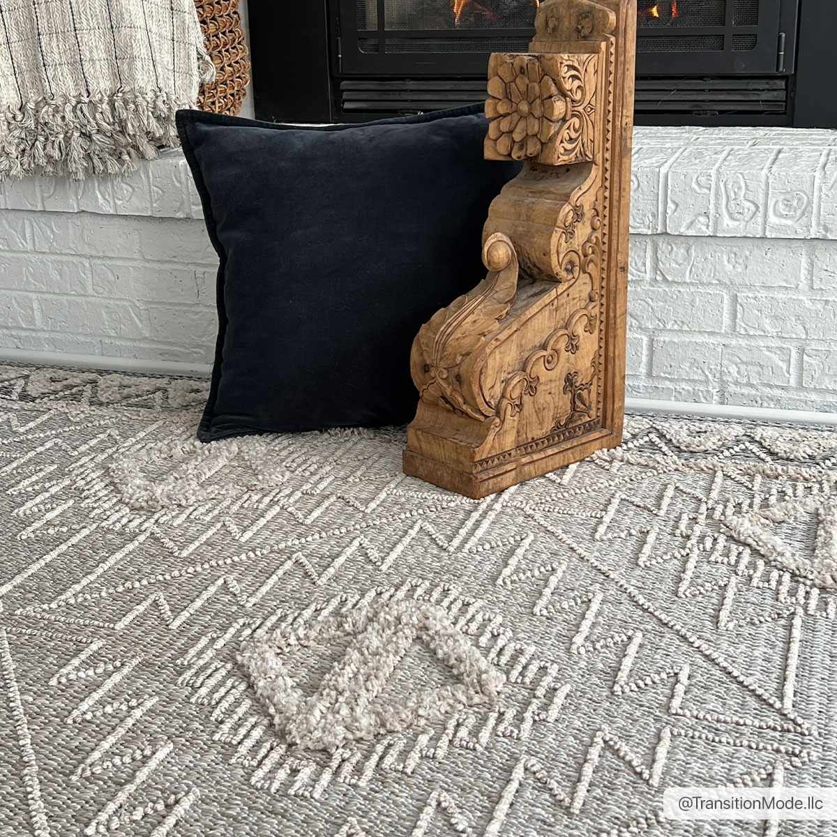 Flat woven Silver, Gray and Beige Geometrical Texture Area Rug - Image 4