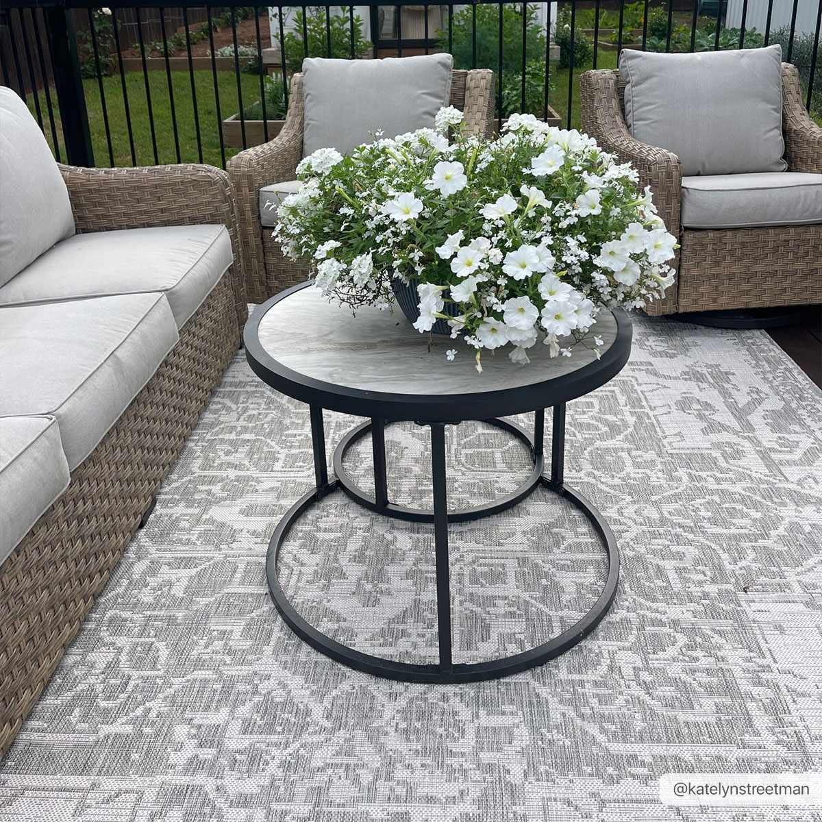 Ivory and Beige Traditional Medallion Design indoor and outdoor Area Rug - Image 2