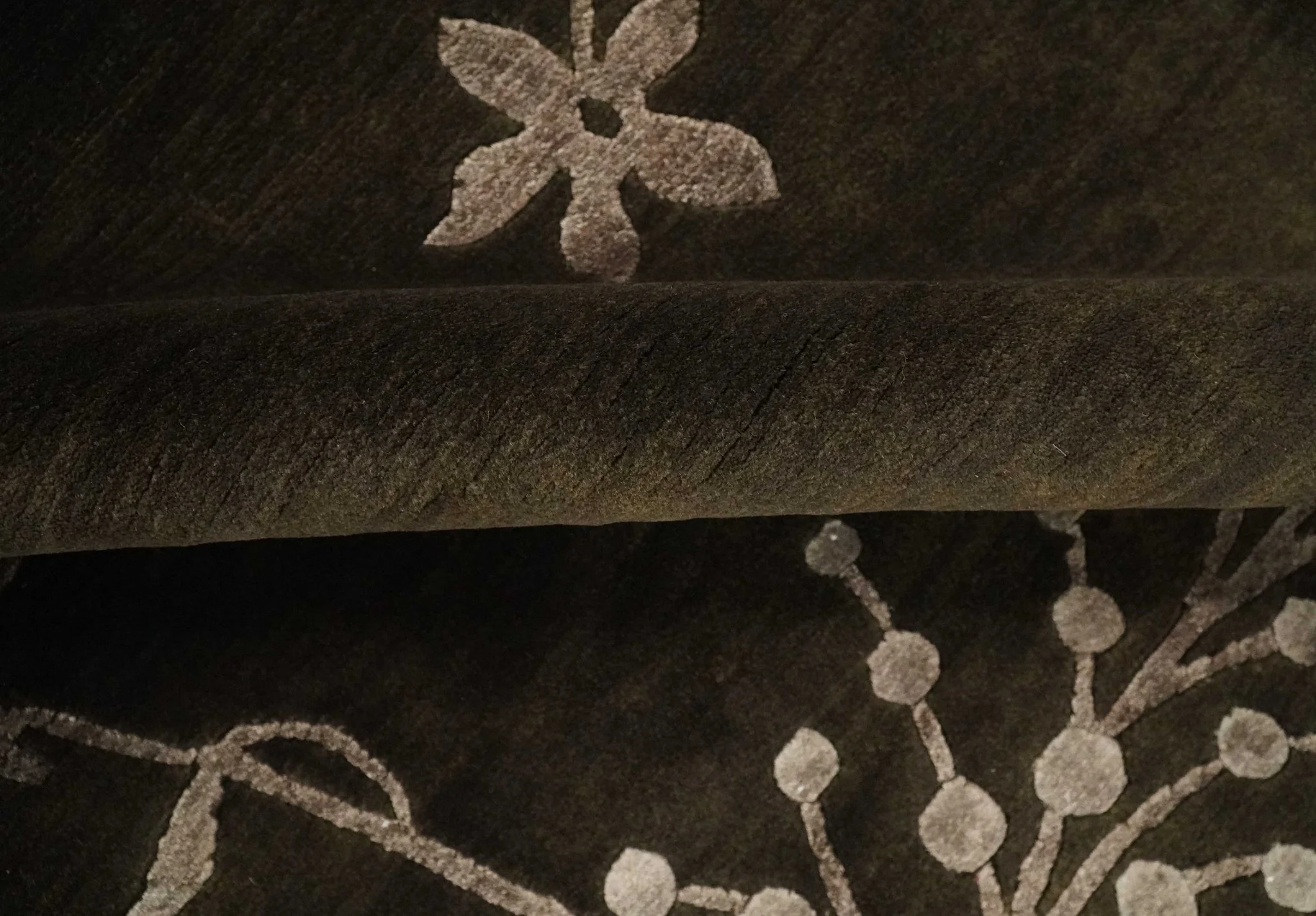 Floral 6x8 Dark Brown and Copper Wool and Silk Hand Woven Rug | HL7 - Image 8