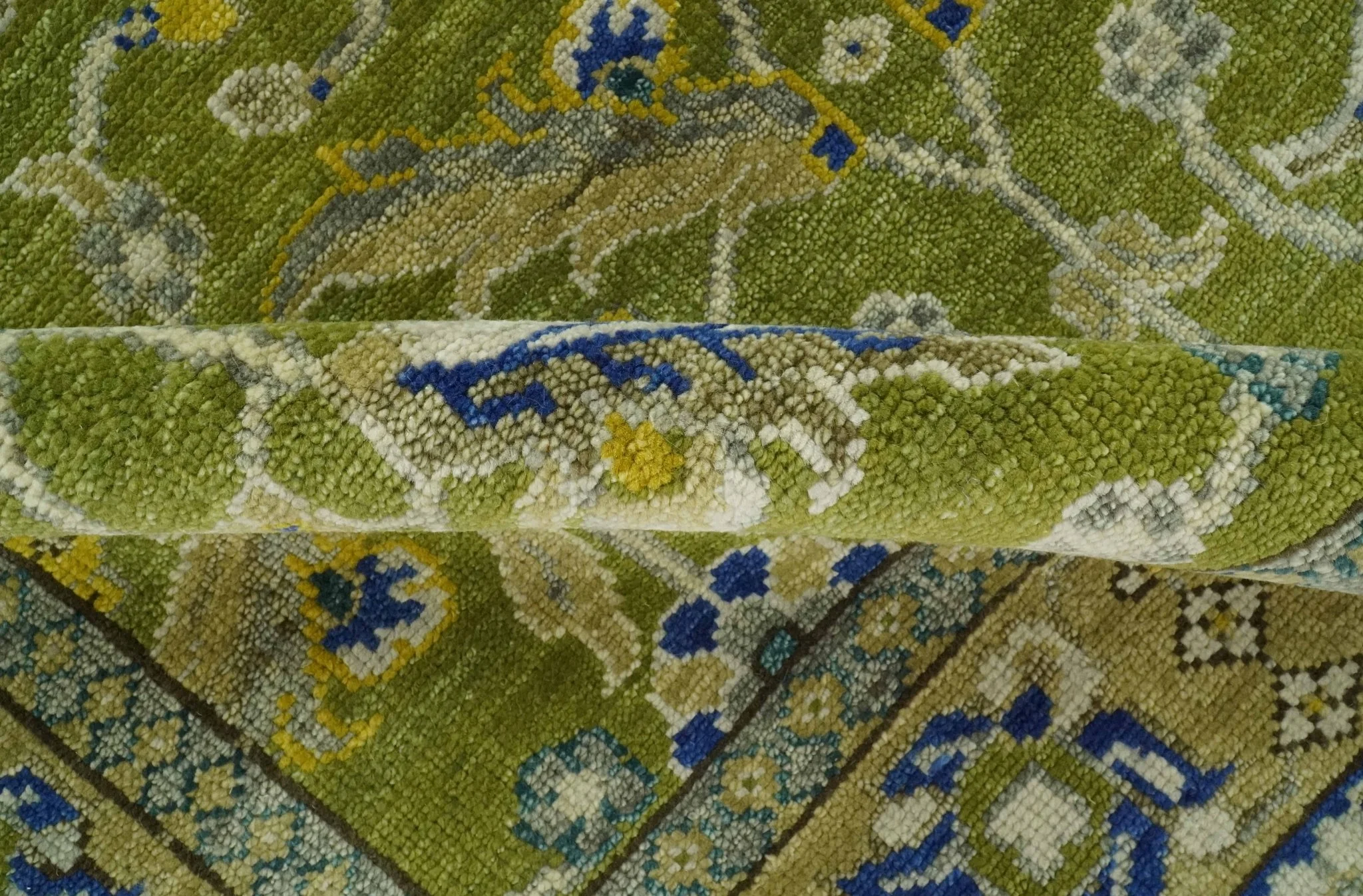 Traditional Floral Green and Blue Hand Knotted 8x10 wool area rug - Image 6