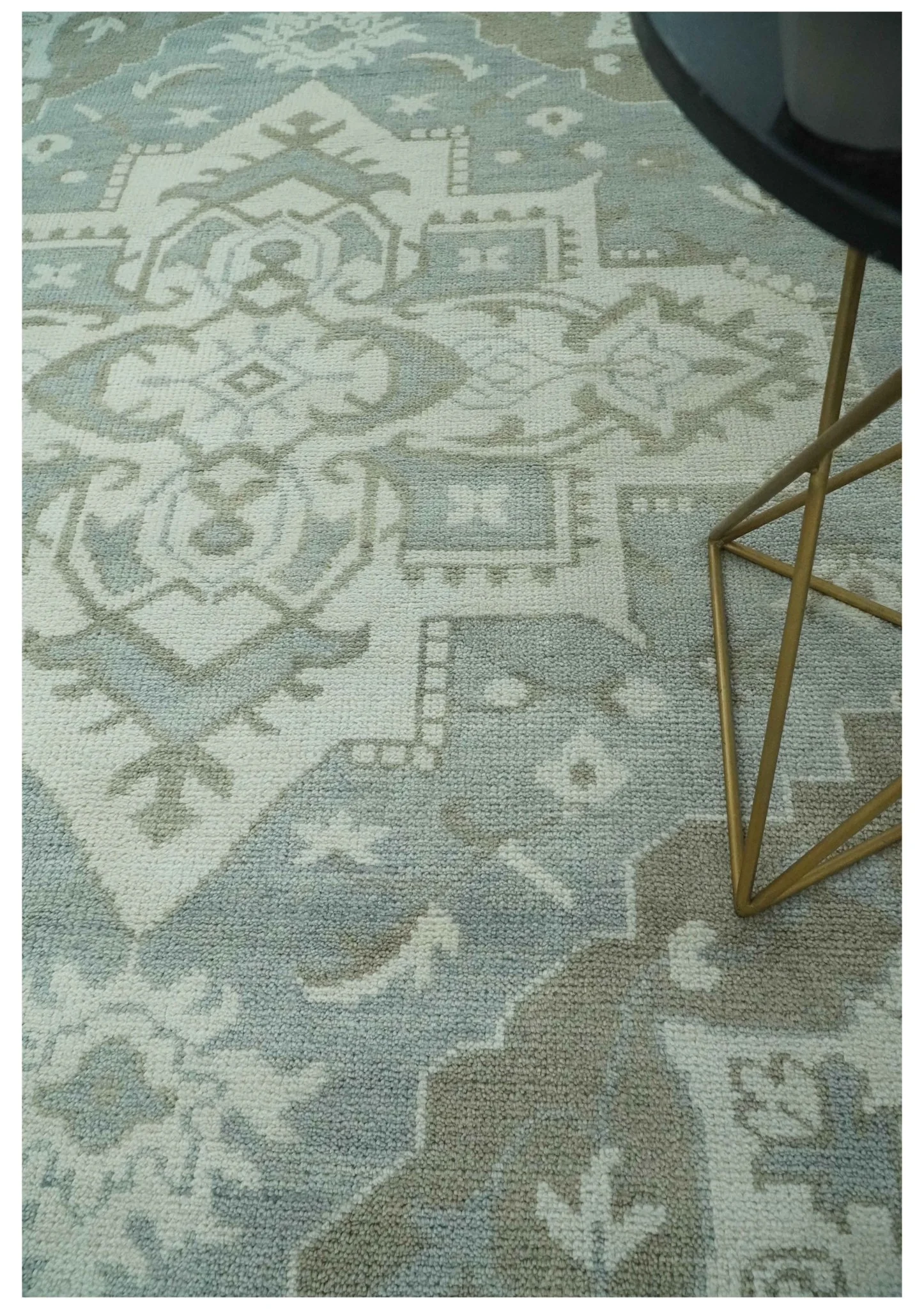 Ivory, Silver and Olive Traditional Heriz Medallion Hand Knotted Multi Size wool Area Rug - Image 3