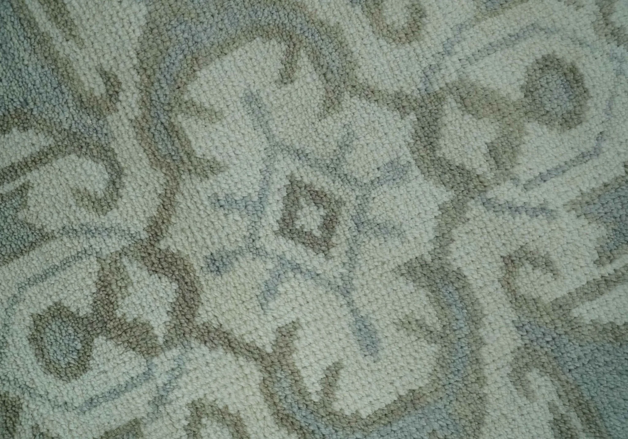 Ivory, Silver and Olive Traditional Heriz Medallion Hand Knotted Multi Size wool Area Rug - Image 5