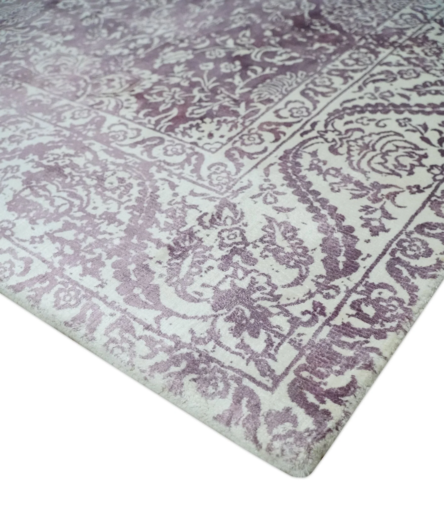 Premium Floral Medallion Purple and Ivory 5.6x7.9 Viscose Area Rug - Image 6