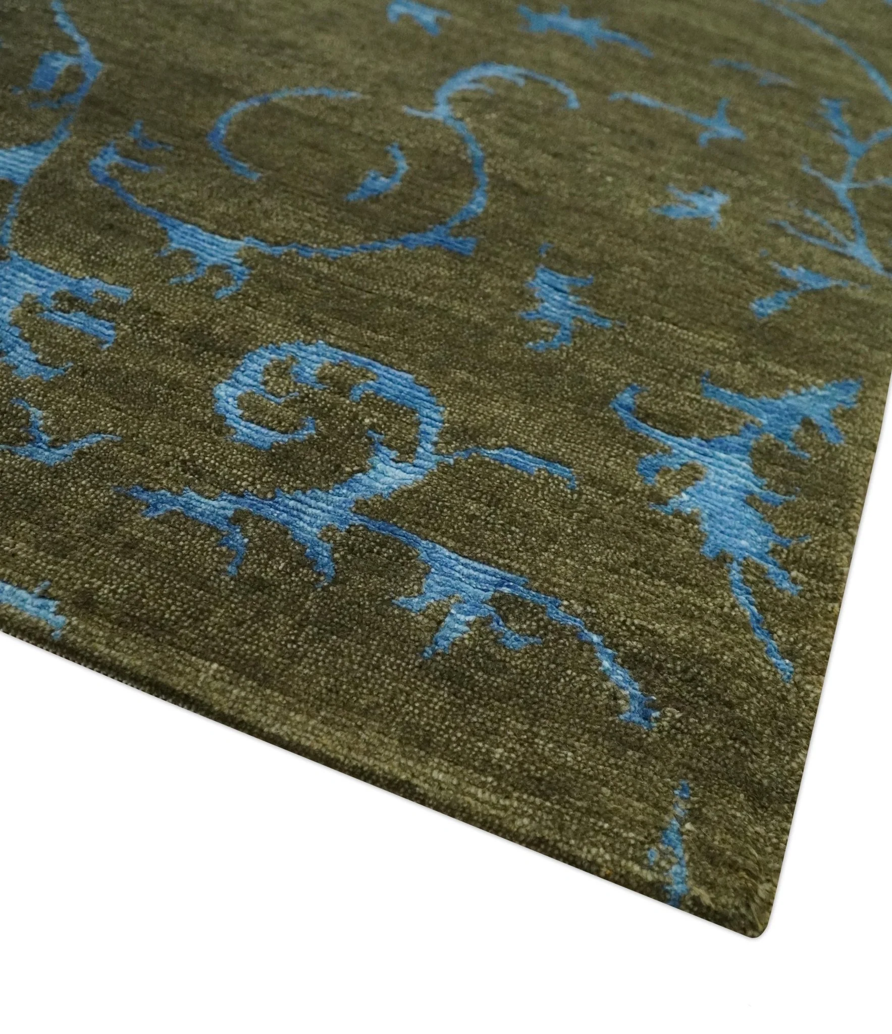 Premium look Antique Style Olive and Blue Hand loom 6x9 wool and Art Silk Area Rug - Image 6