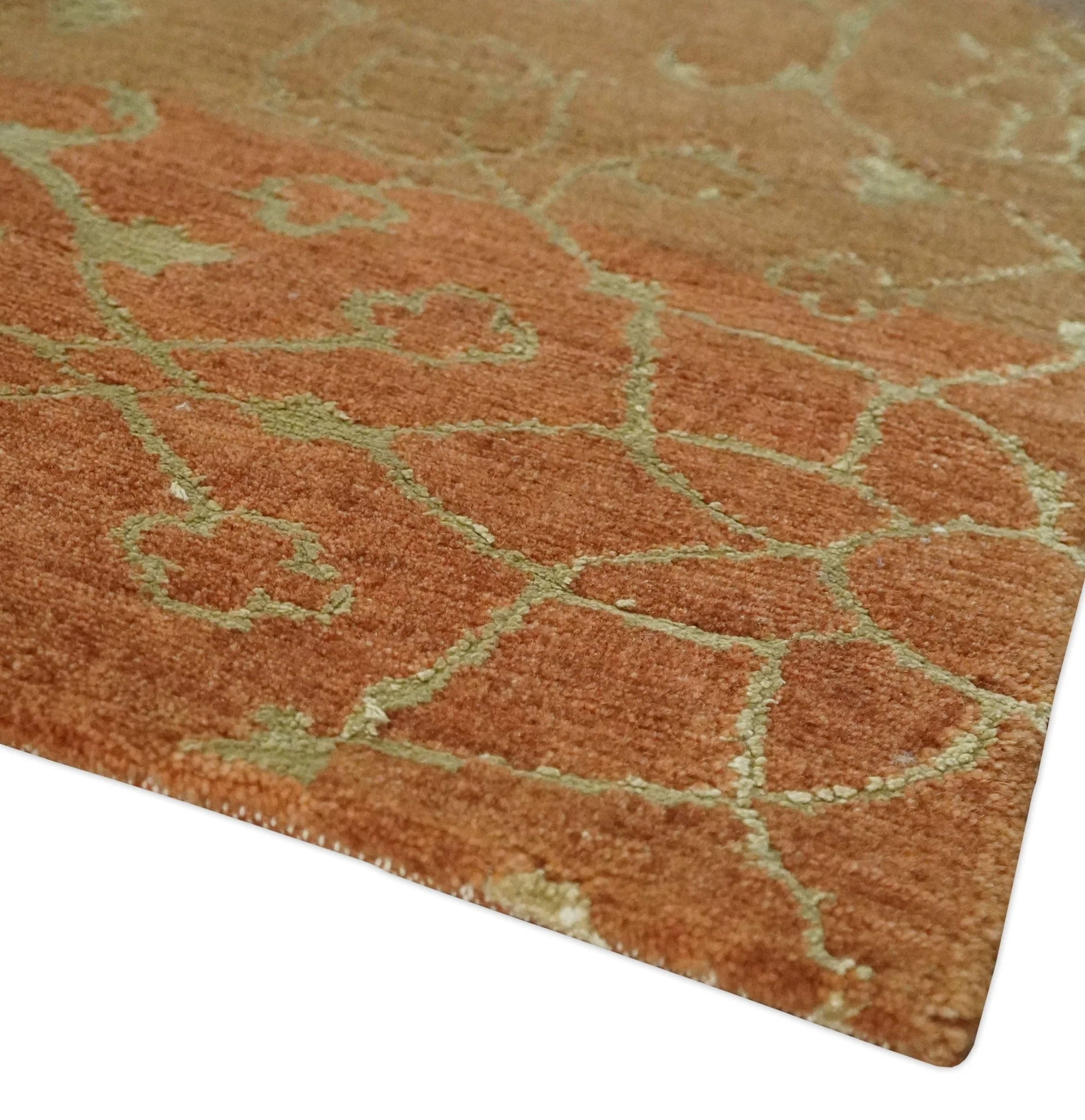 Traditional Olive, Brown, Rust and Beige 5x8 Handloom Wool and Art Silk Area Rug - Image 5