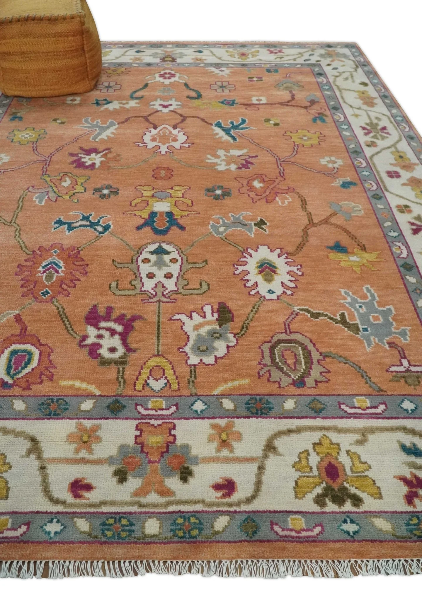 Antique Floral Peach and Ivory Hand knotted Traditional Oushak 8x10 wool Area Rug - Image 3