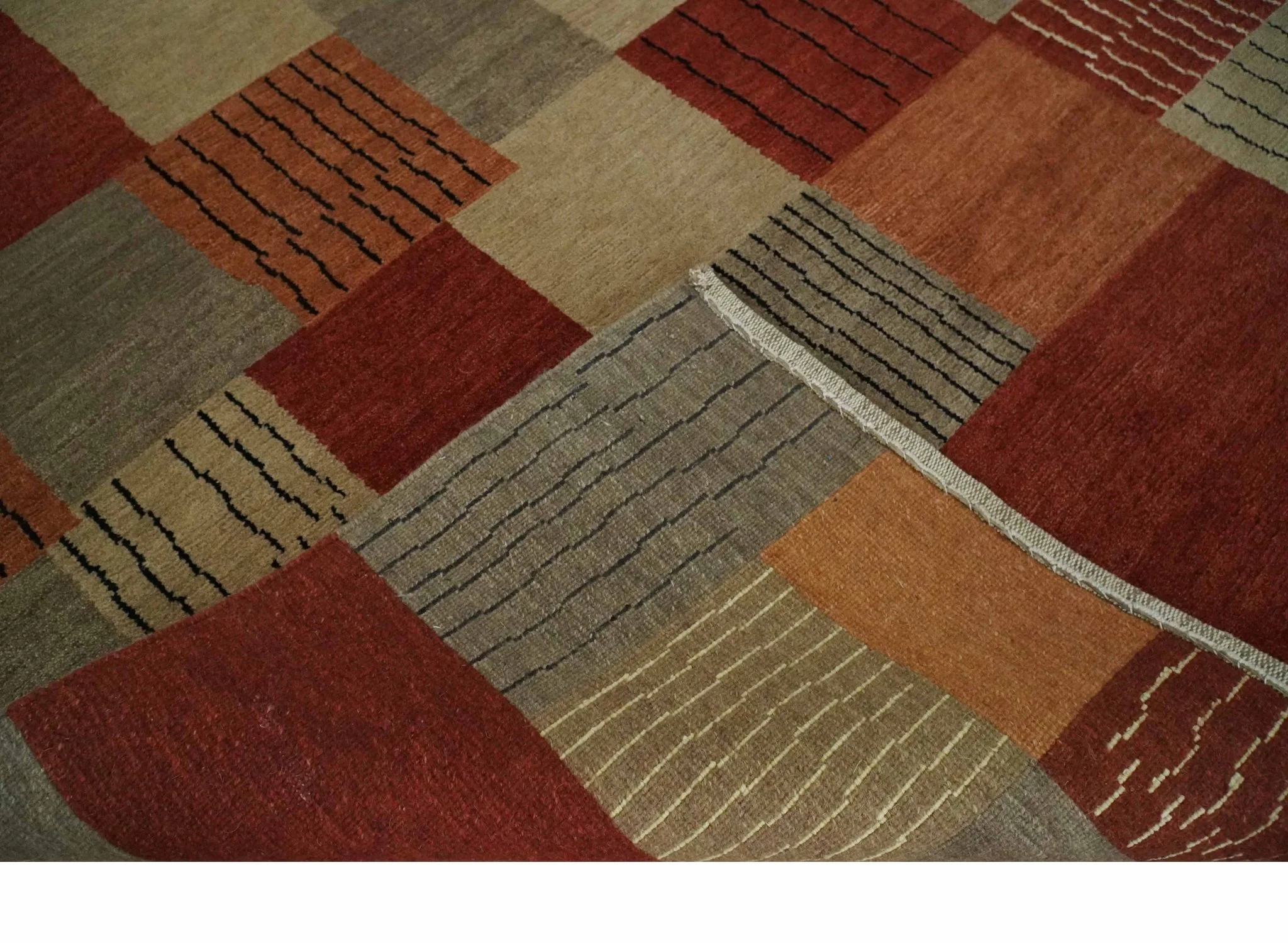 Modern Geometrical Brown, Rust, Gray and Beige Handloom 6x8 wool and Art Silk Area Rug - Image 7