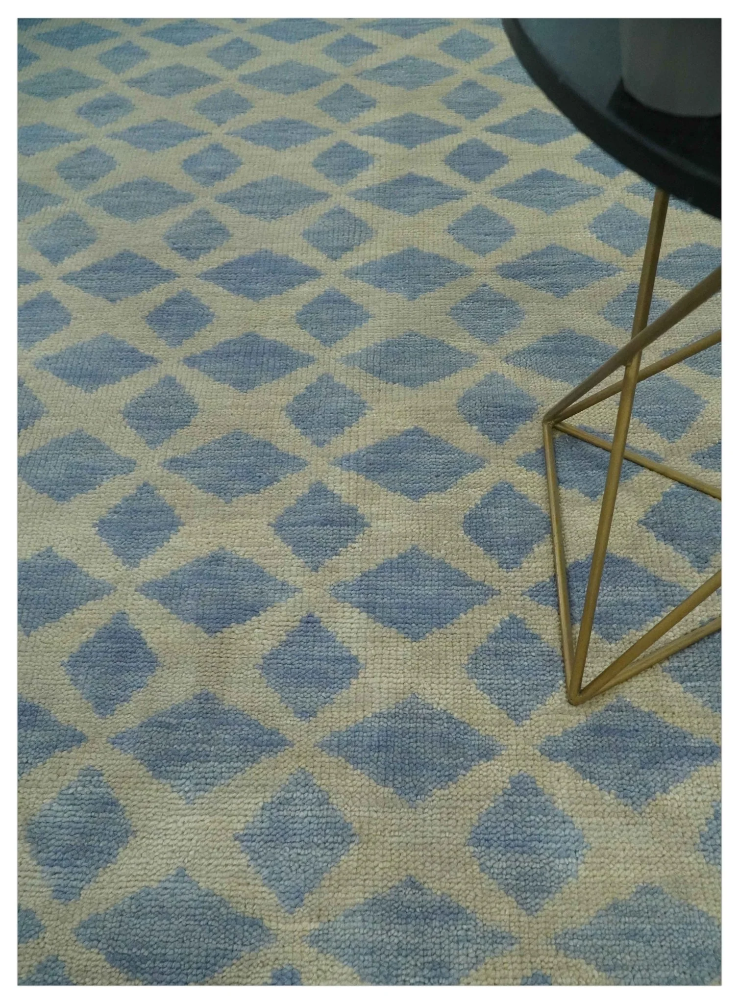 Modern Geometrical Diamond Design Gray and Beige 8x10 Hand knotted wool rug - Image 2