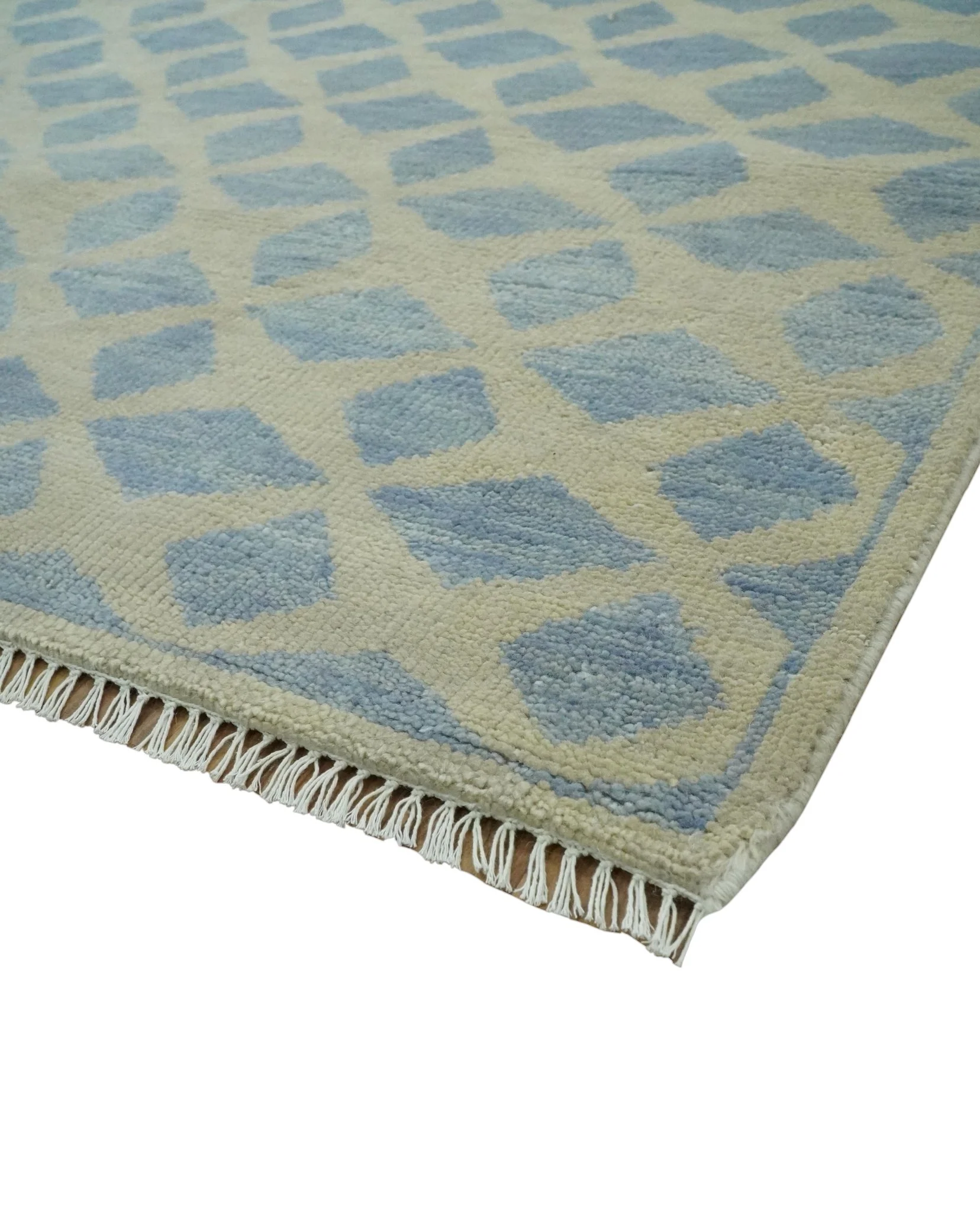 Modern Geometrical Diamond Design Gray and Beige 8x10 Hand knotted wool rug - Image 5