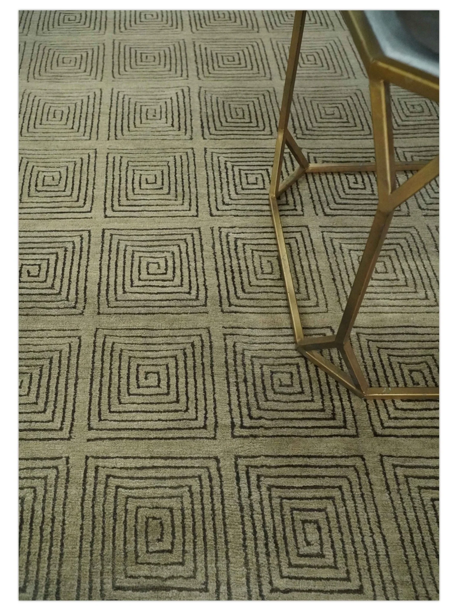 Modern Geometrical Olive and Charcoal Hand loom 5x7 Wool and Art Silk Area Rug - Image 3