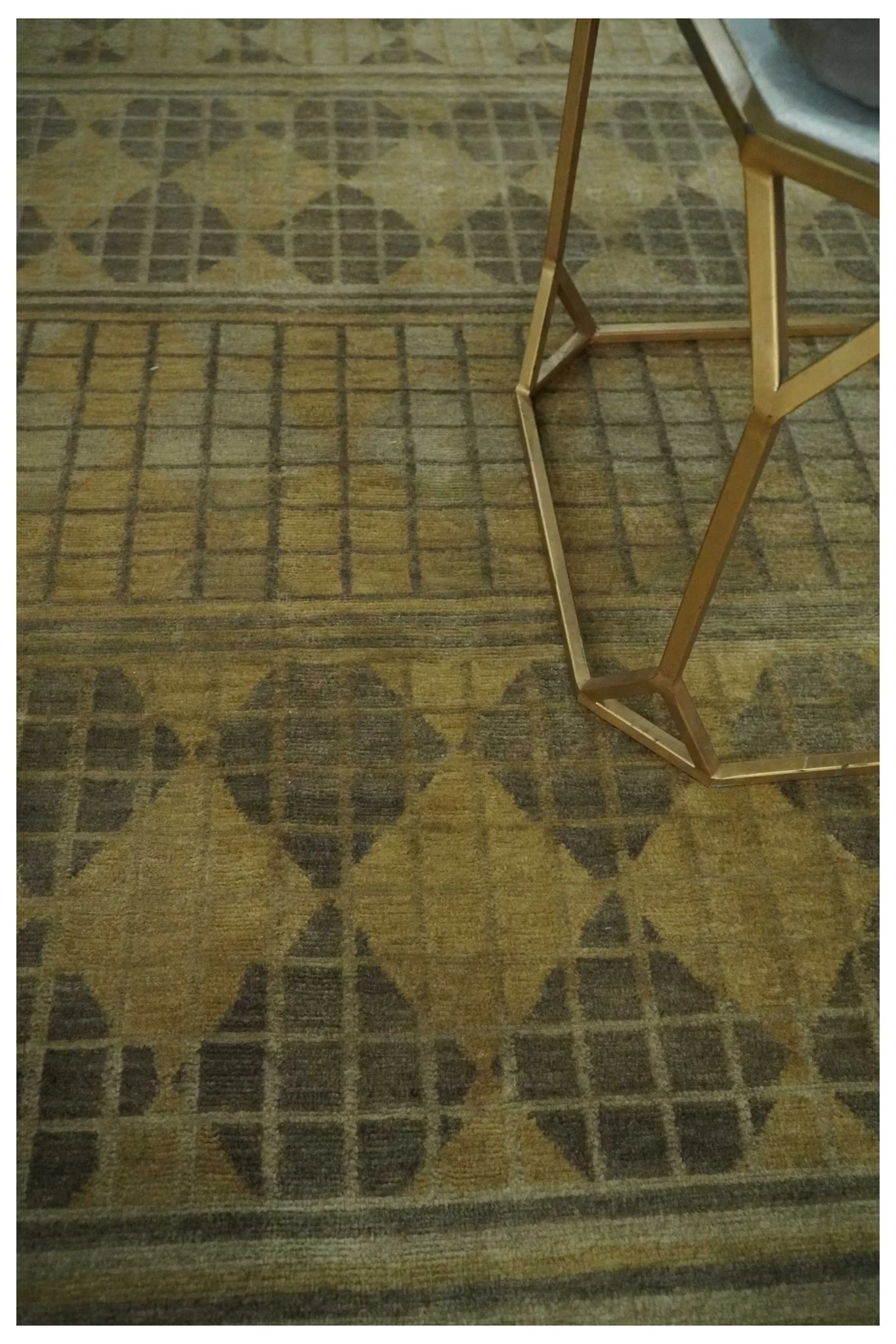 Modern Geometrical Olive, Charcoal and Silver Hand knotted 4.8x6.5 Bamboo Silk Area Rug - Image 3