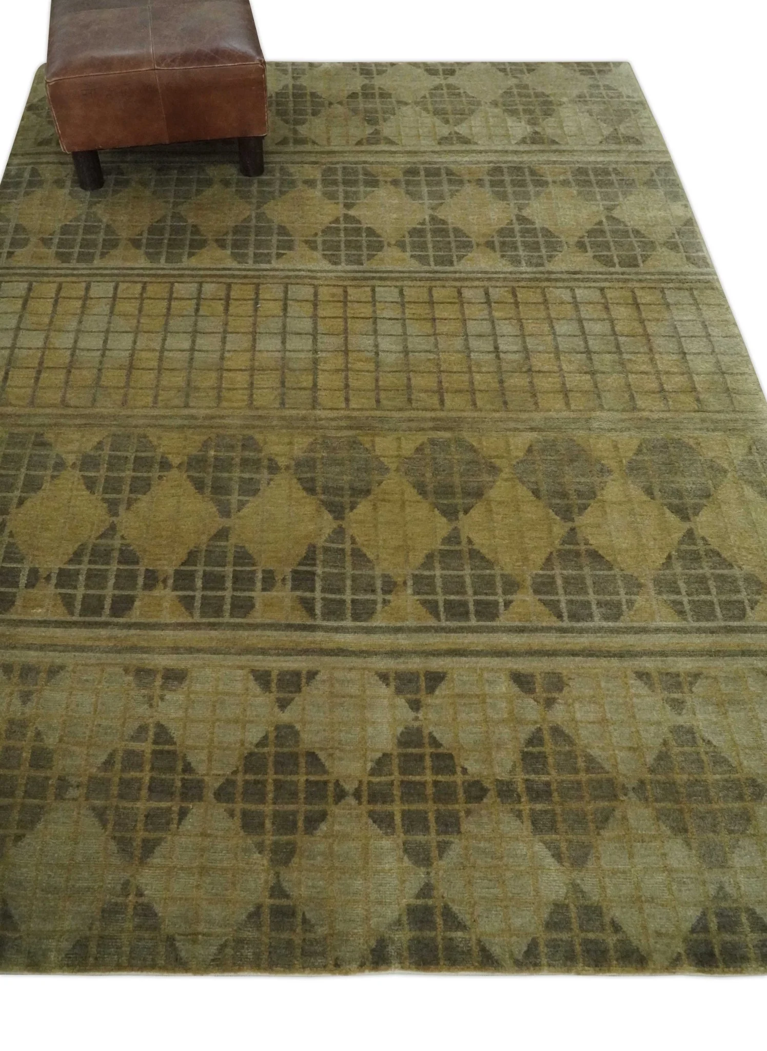 Modern Geometrical Olive, Charcoal and Silver Hand knotted 4.8x6.5 Bamboo Silk Area Rug - Image 4