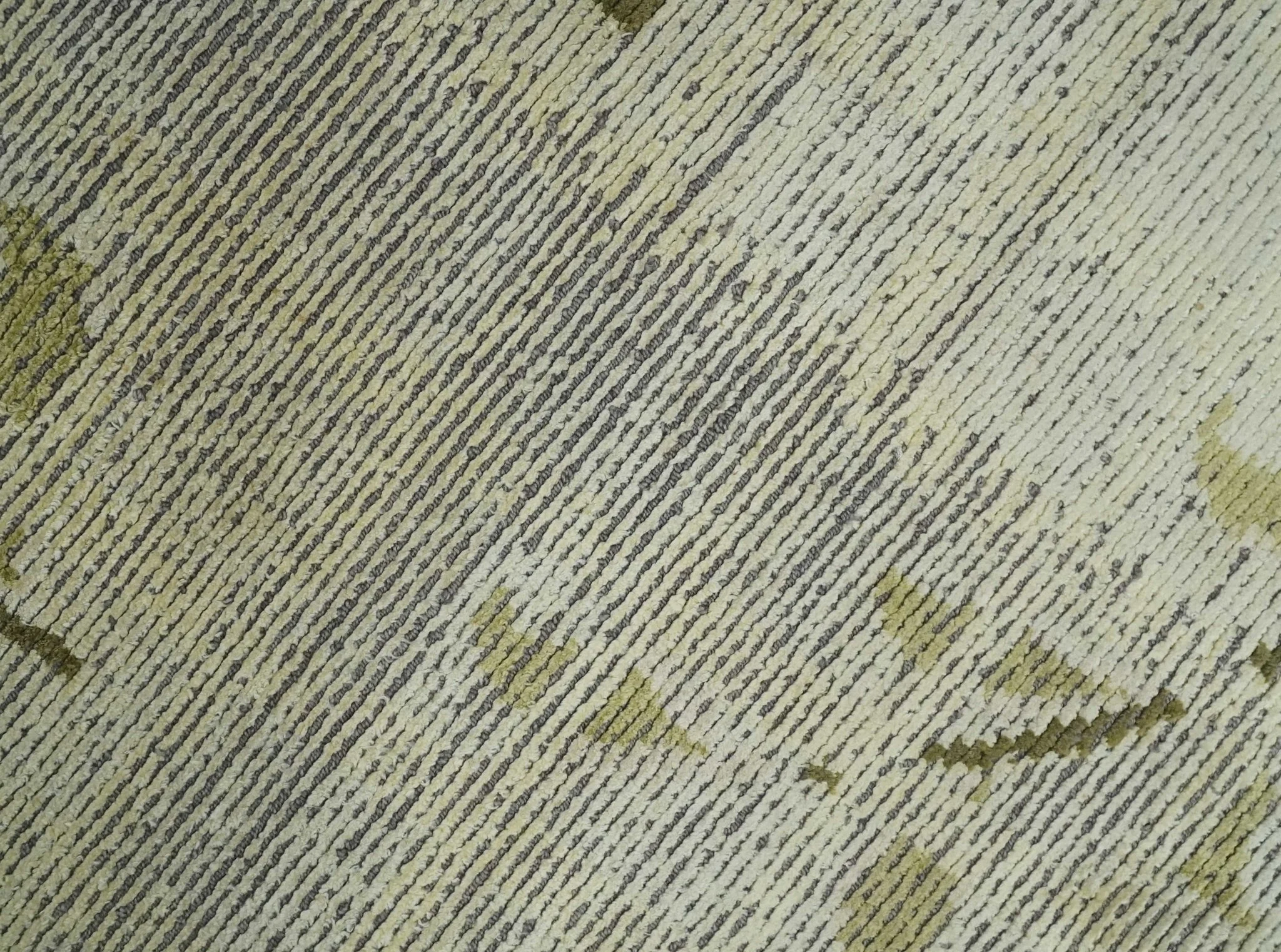 Modern Geometrical 4.6x6.6 Olive, Ivory and Charcoal Floral Hand Knotted Wool and Silk Area Rug - Image 9