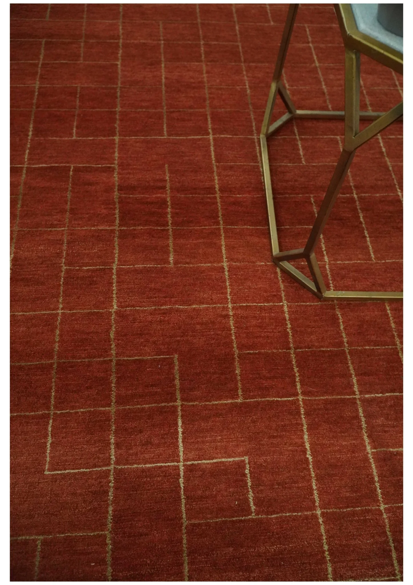 Modern Geometrical Rust and Gold 6x9 Hand loom Wool and Art Silk Area Rug - Image 3