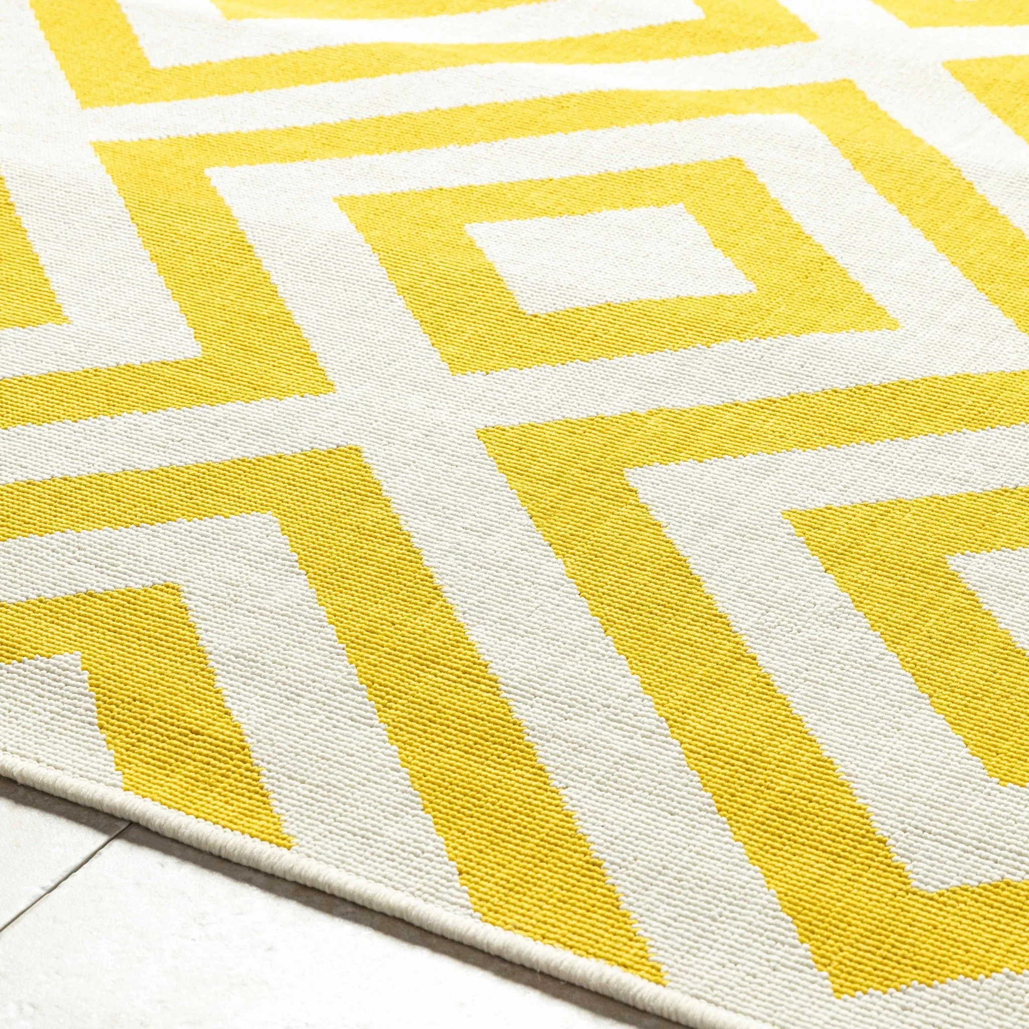 Geometrical Spilsby Yellow And White Machine Woven Outdoor Rug - Image 5