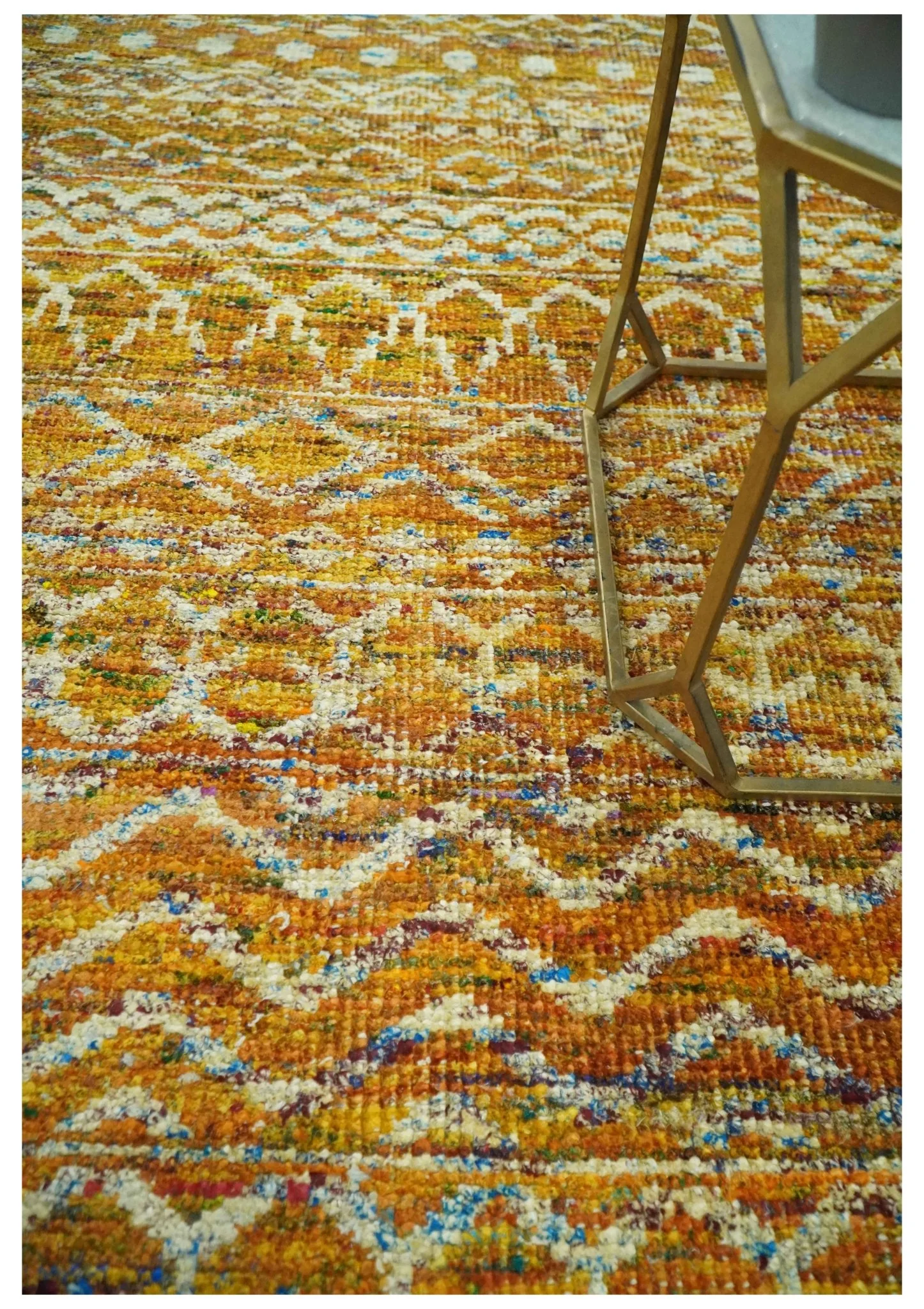5.6x8.6 Hand Knotted Gold, Ivory and Rust Southwestern Tribal Trellis wool Area Rug - Image 2