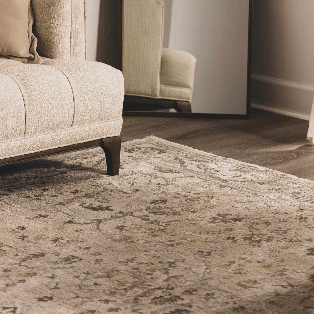 Gray And Beige Traditional Style medallion Rug - Image 5