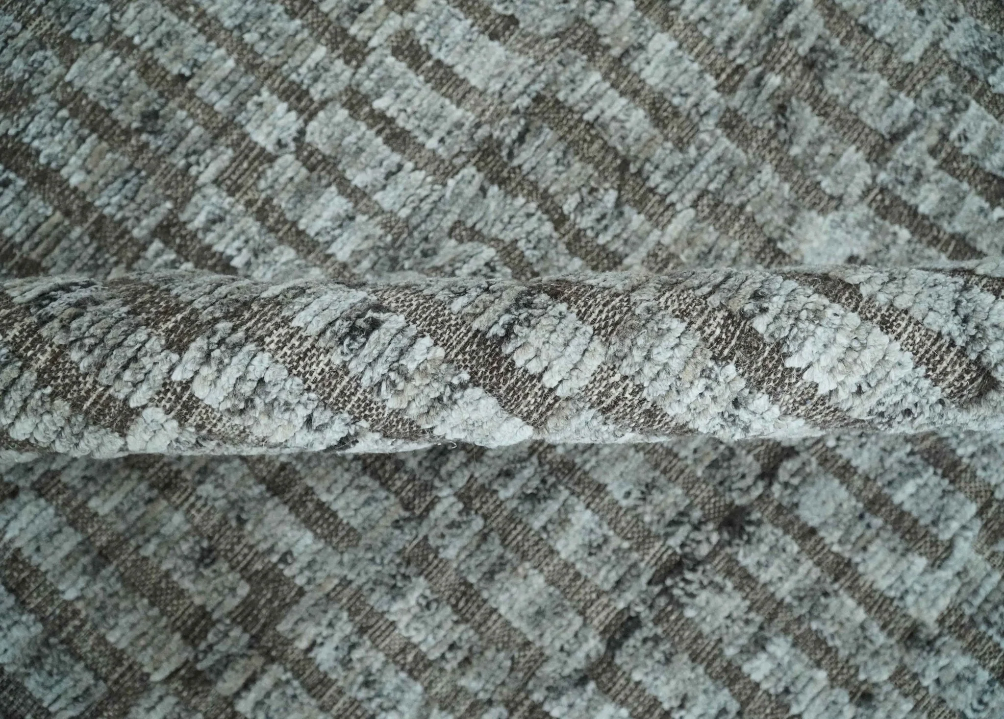 Gray and Charcoal Geometrical Bricks Design Hand carved Texture Hand Knotted 10x14 Wool and Silk Area Rug - Image 7