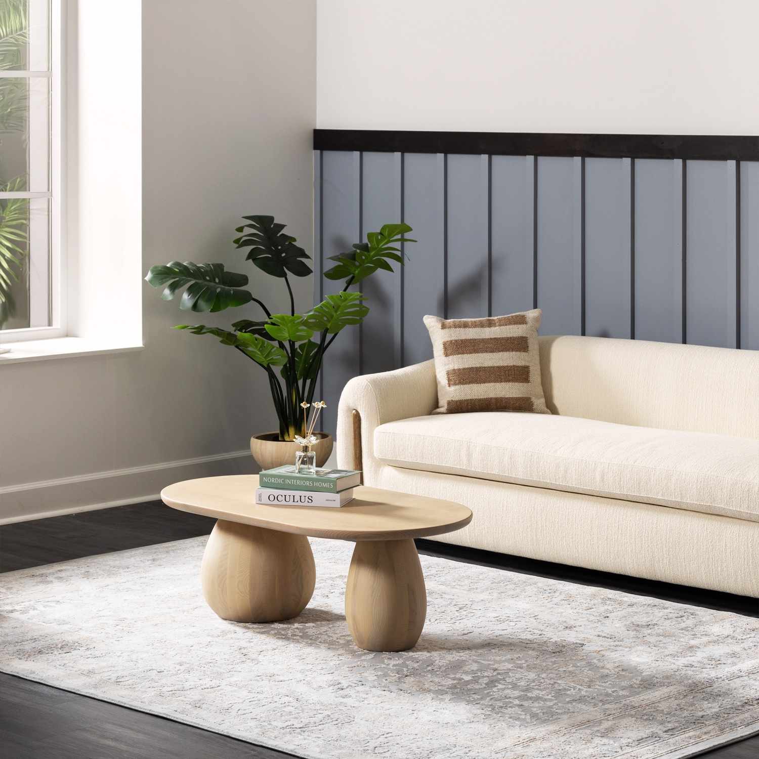 Gray And Charcoal Traditional Style Machine Woven Rug - Image 3