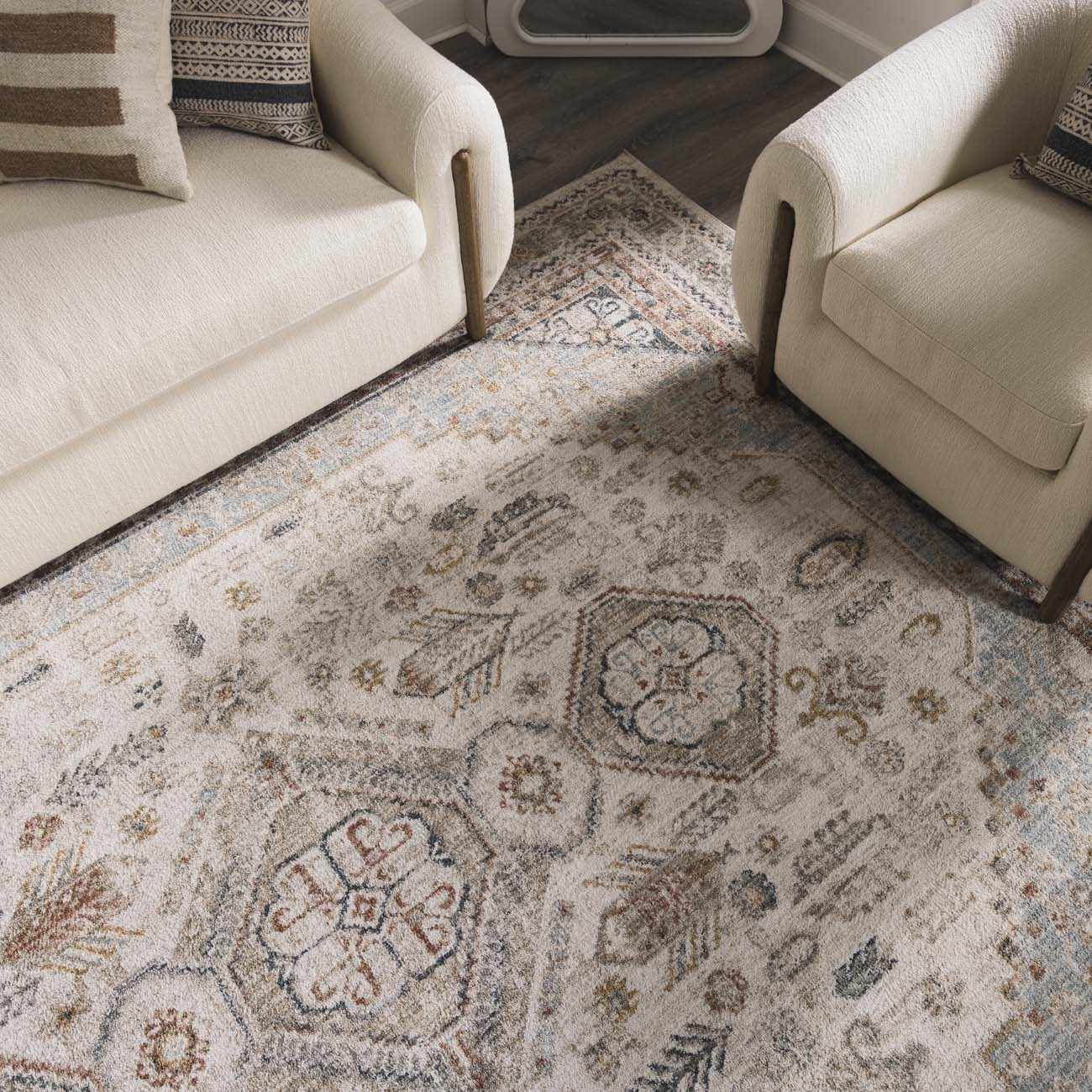 Gray And Cream Traditional Style Area Rug - Image 9