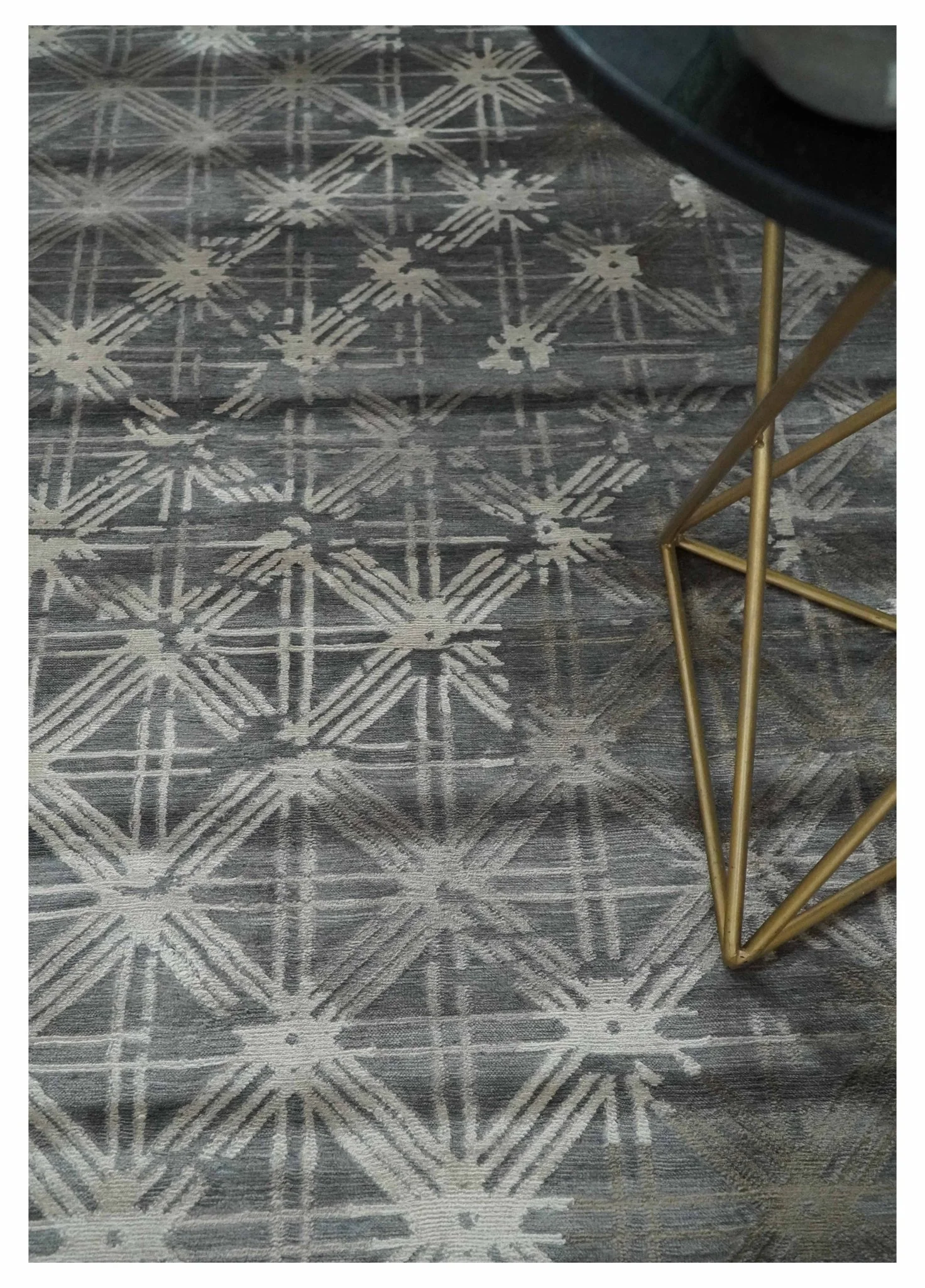 Antique look Gray and Ivory Geometrical Stripes Pattern Hand loom Viscose wool Area Rug - Image 3